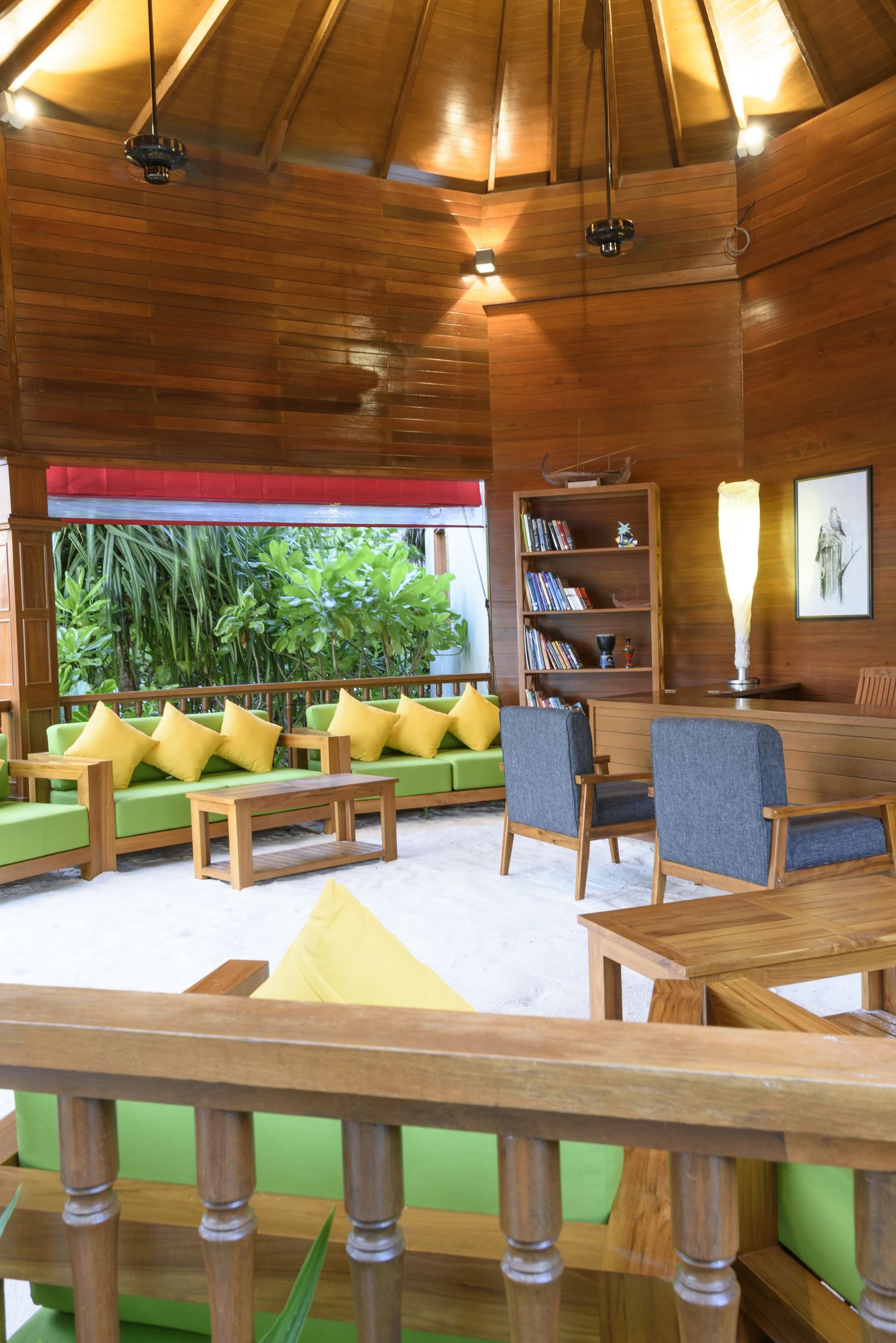 Dhigufaru Island Resort