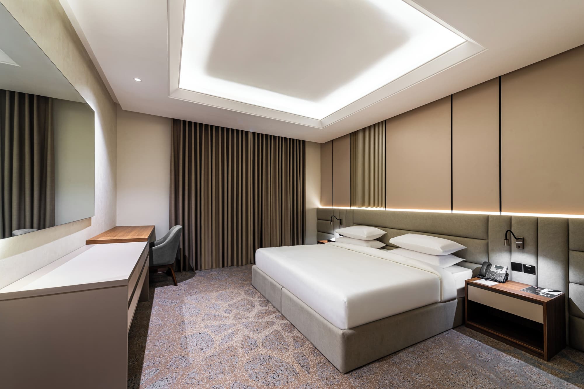 Voyage Hotel
