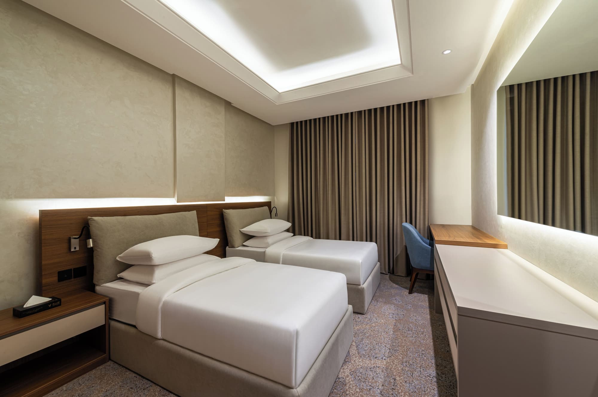 Voyage Hotel