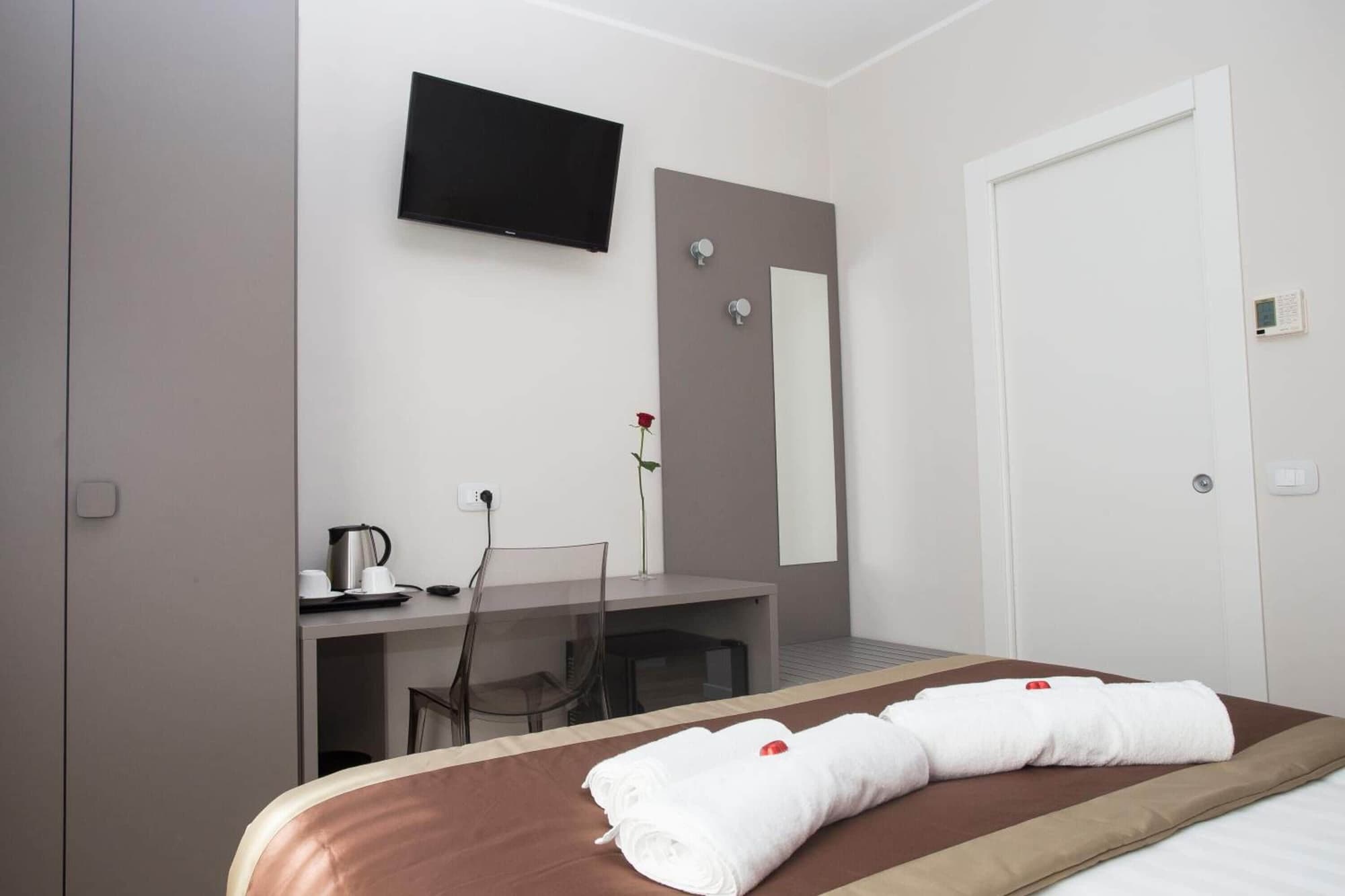 Leonardo Da Vinci Guest House