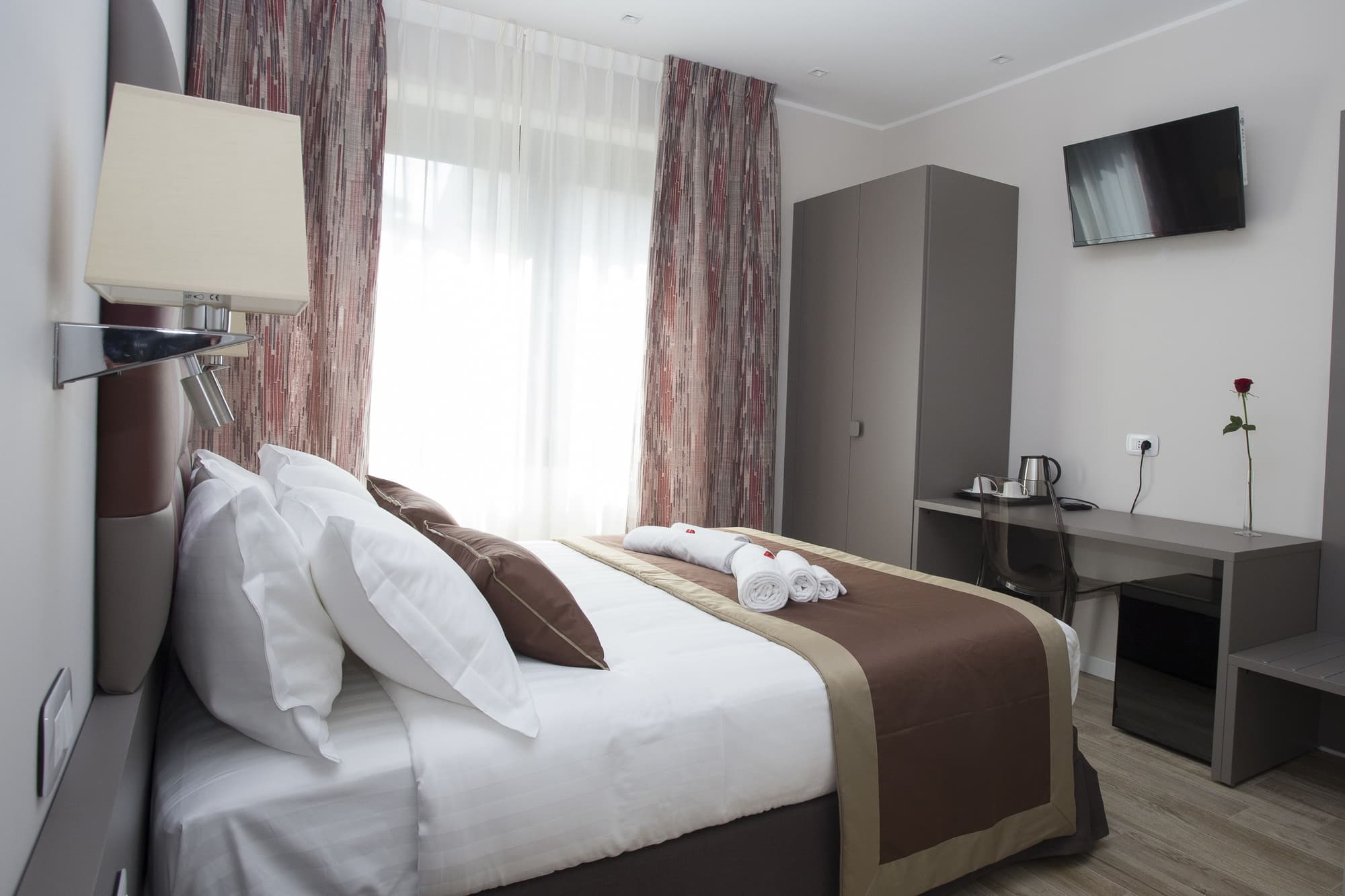 Leonardo Da Vinci Guest House