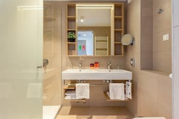 Valamar Diamant Hotel