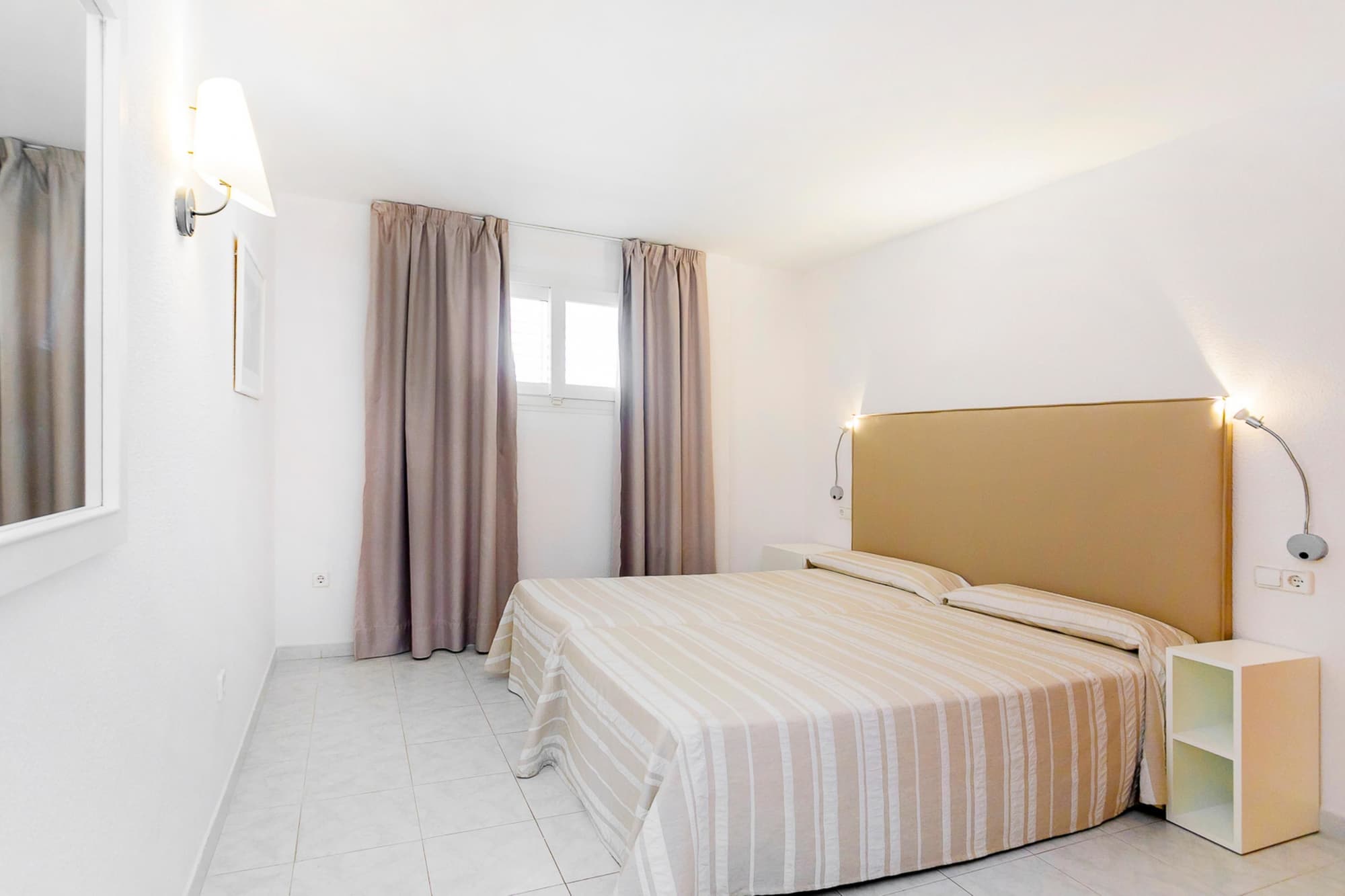 Duquesa Playa Aparthotel