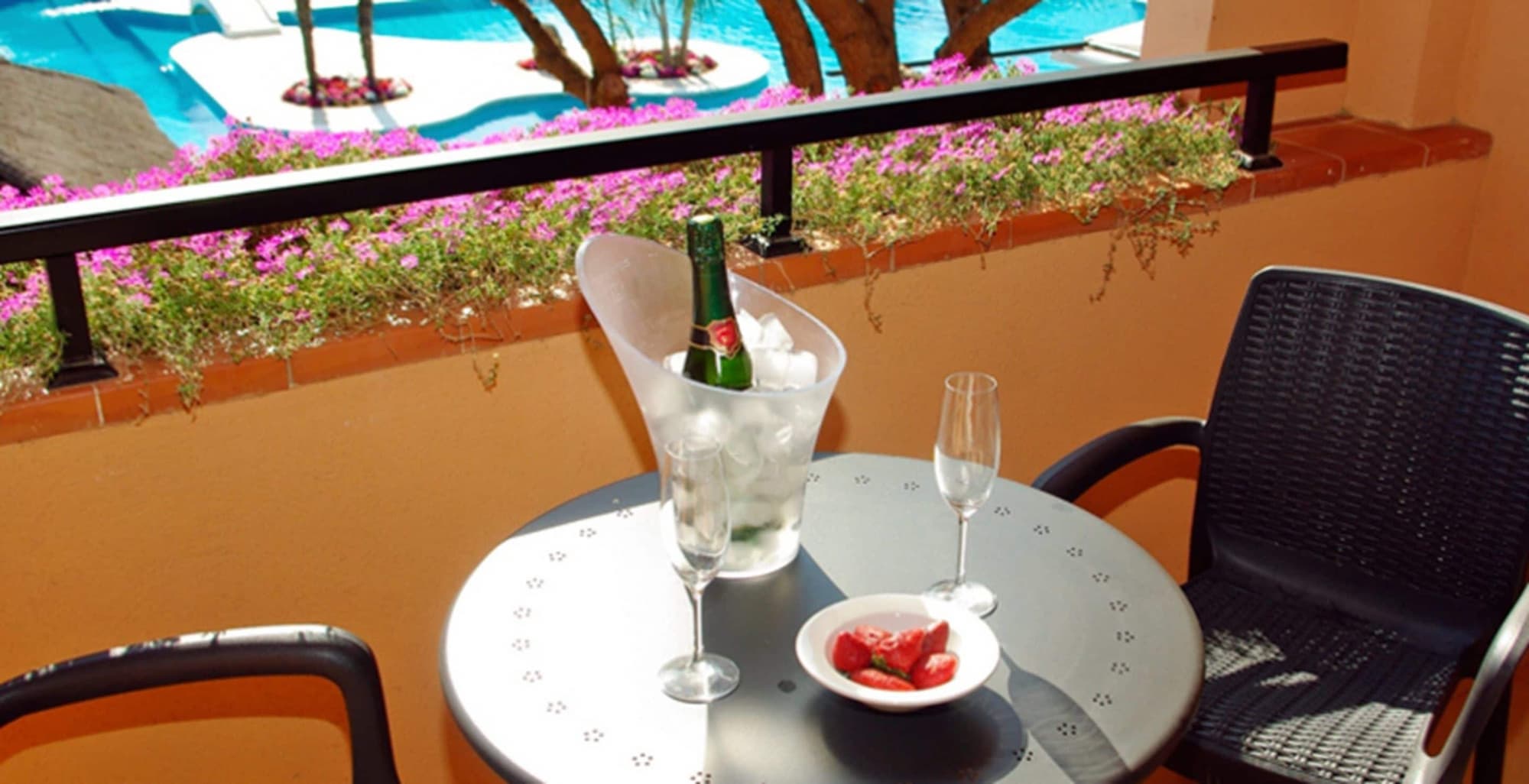 La Costa Golf & Beach Resort