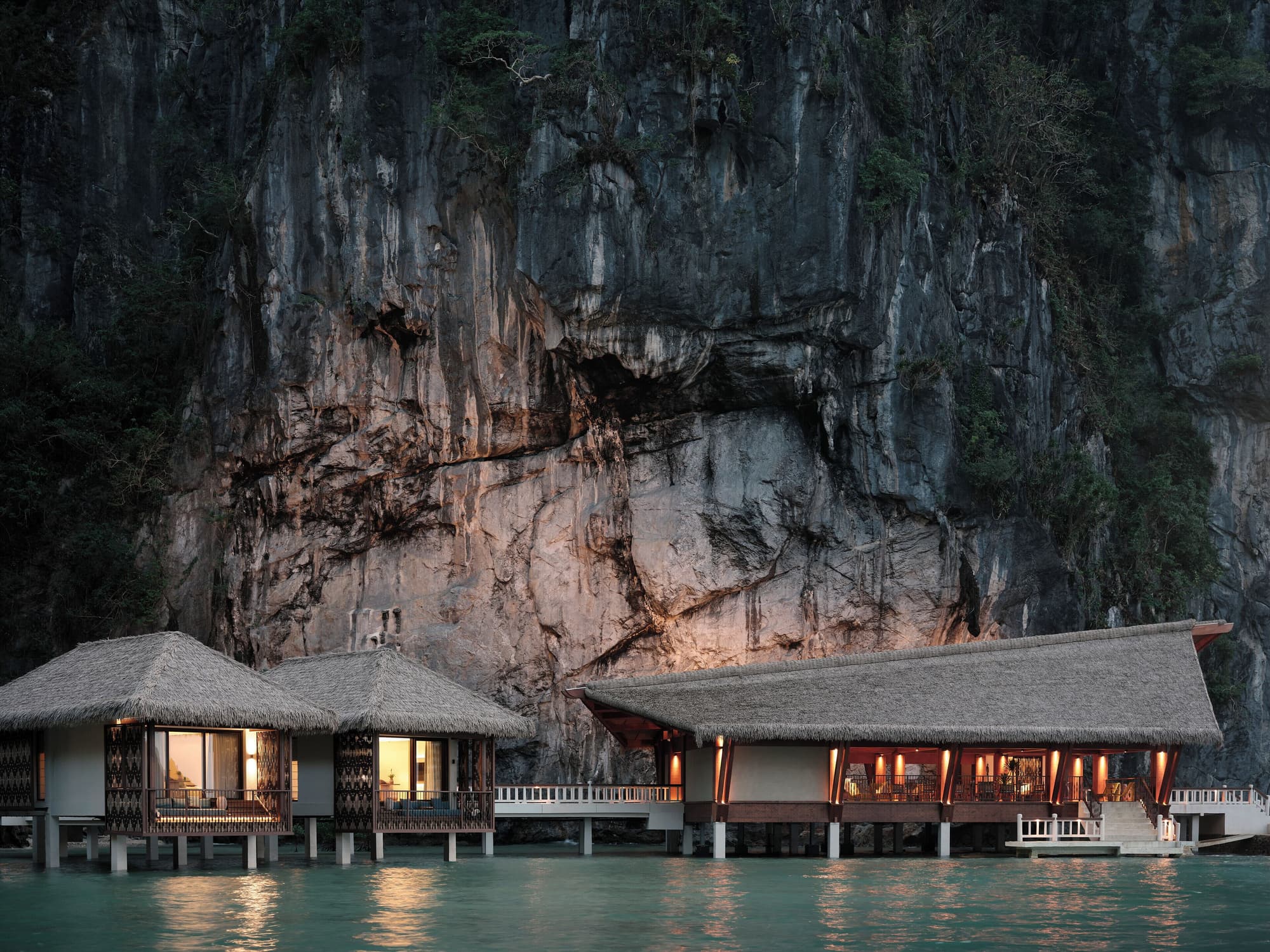 Lagen Island Resort