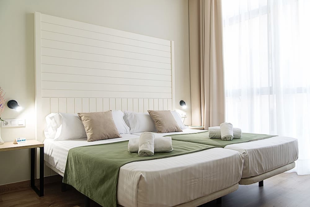 DWO Valencia by Checkin