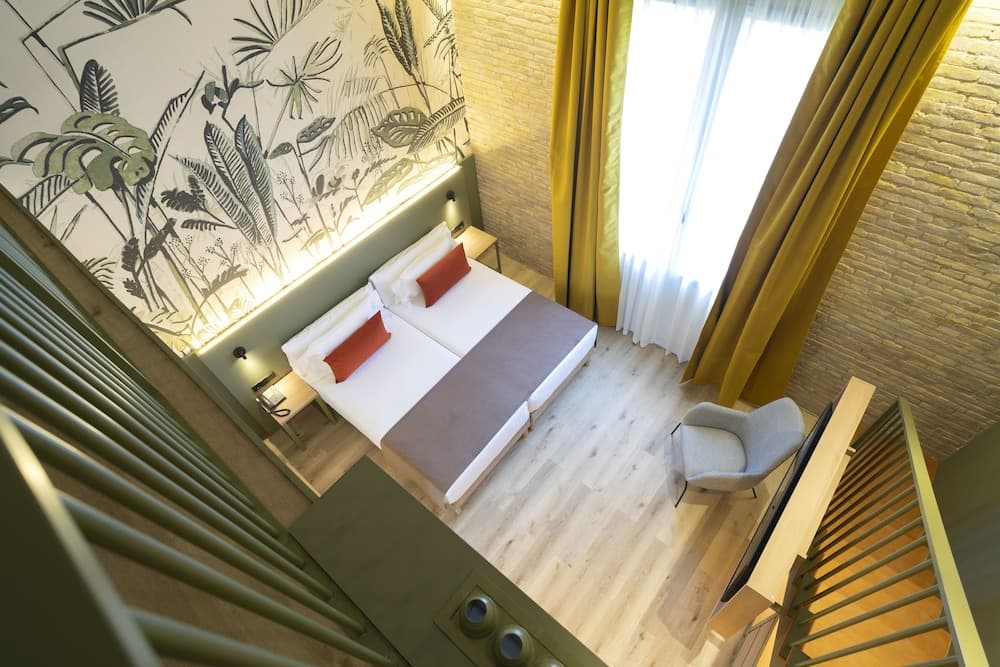 DWO Valencia by Checkin