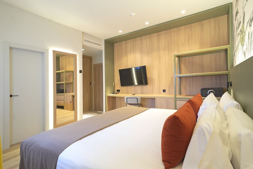 DWO Valencia by Checkin
