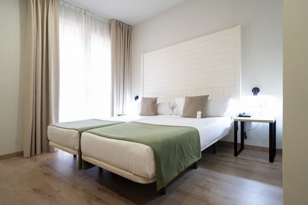 DWO Valencia by Checkin