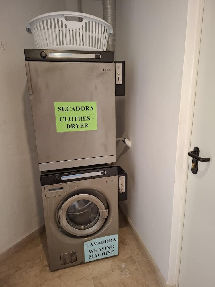 Sunside Ibiza Studios - Adults Only, Laundry room