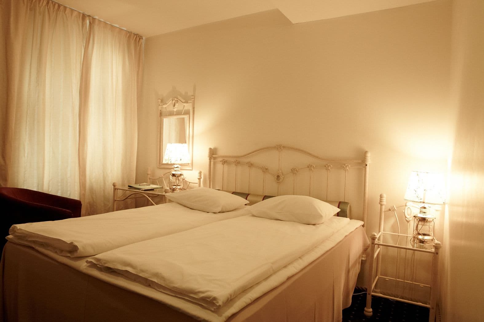 CRU Hotel
