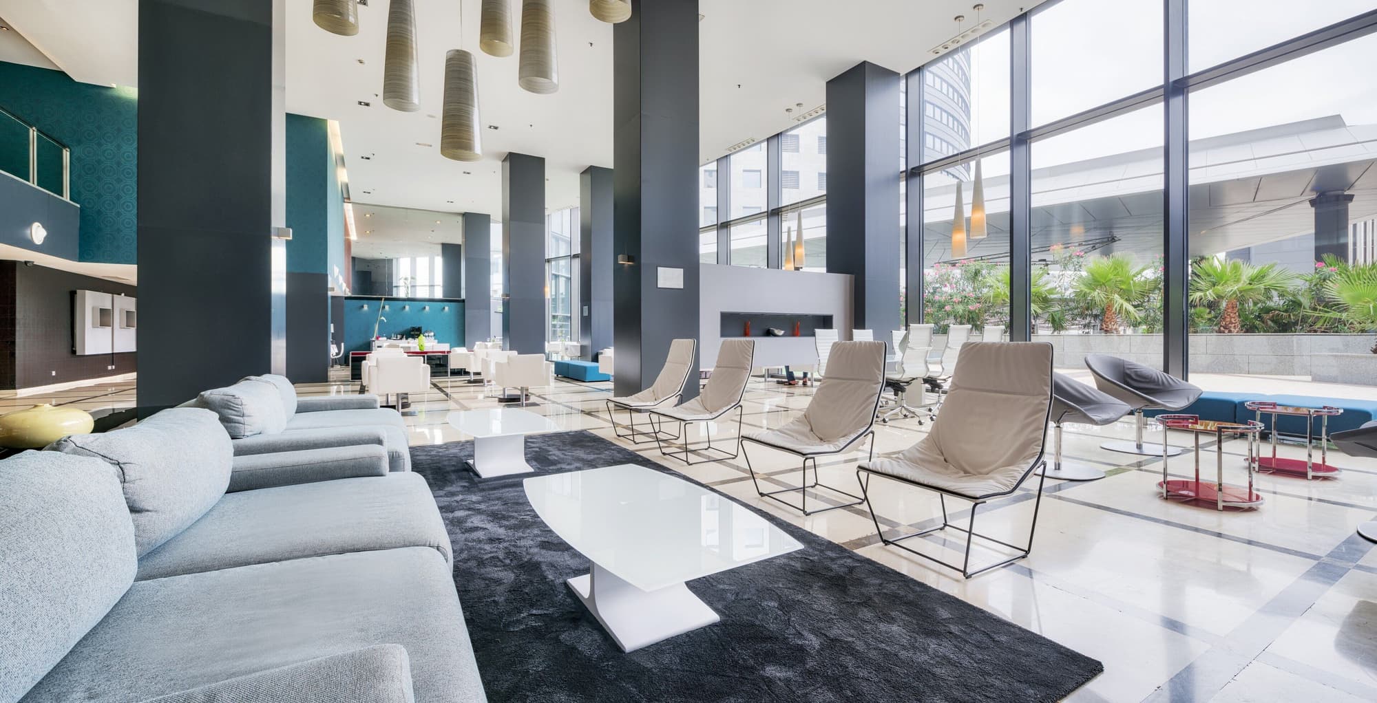 Hotel ILUNION Aqua 4