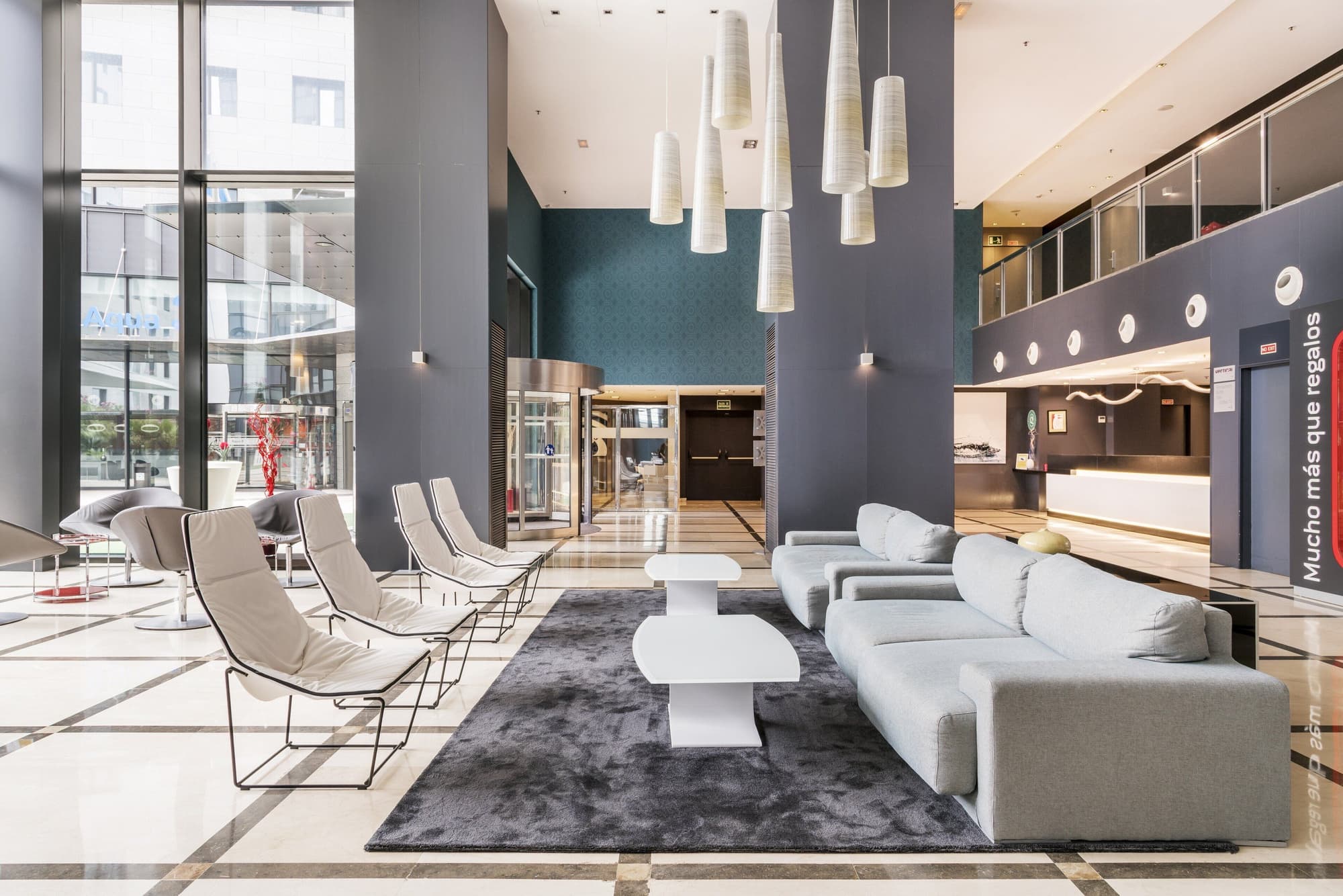 Hotel ILUNION Aqua 4