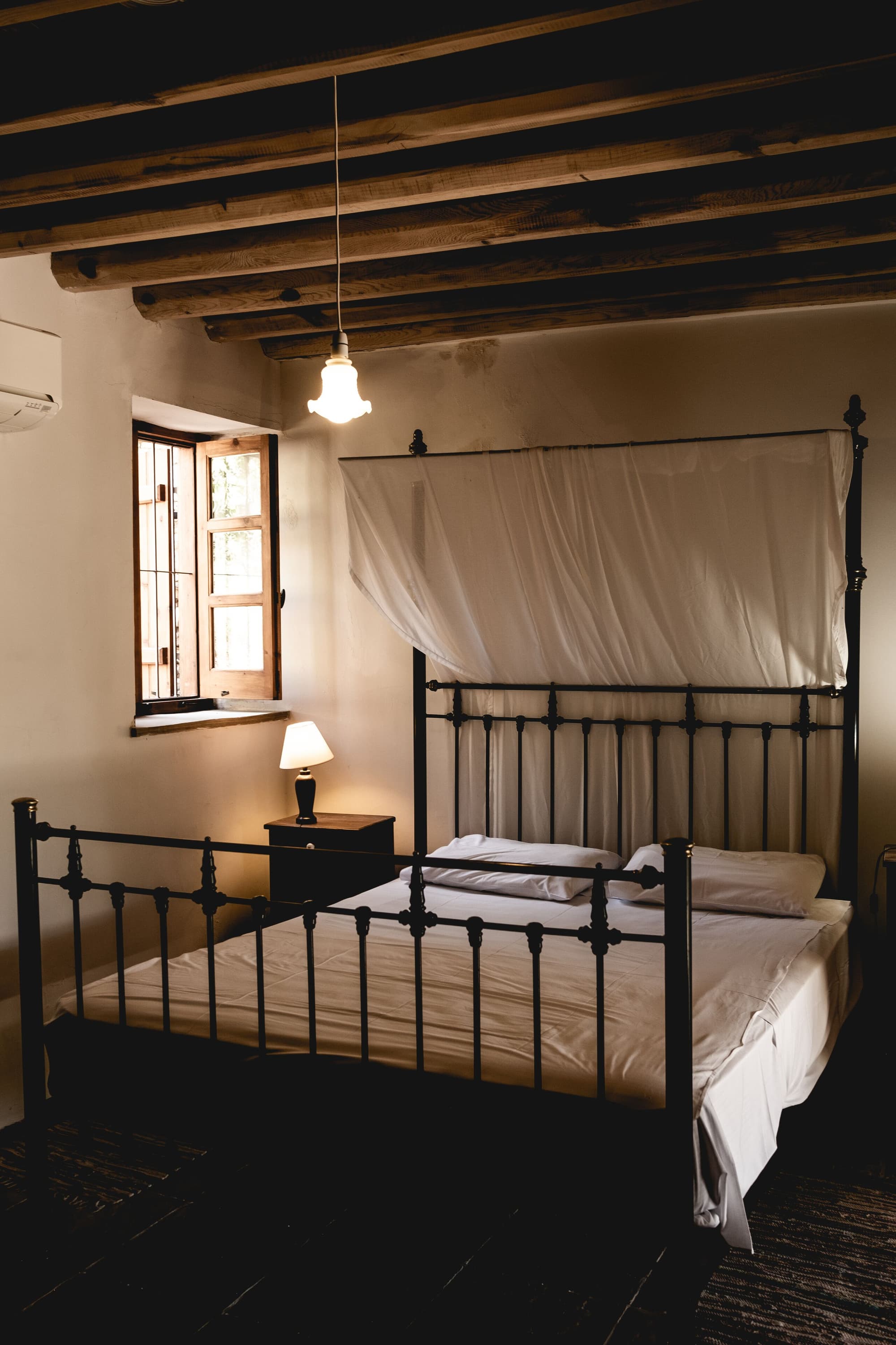 Eveleos Country House
