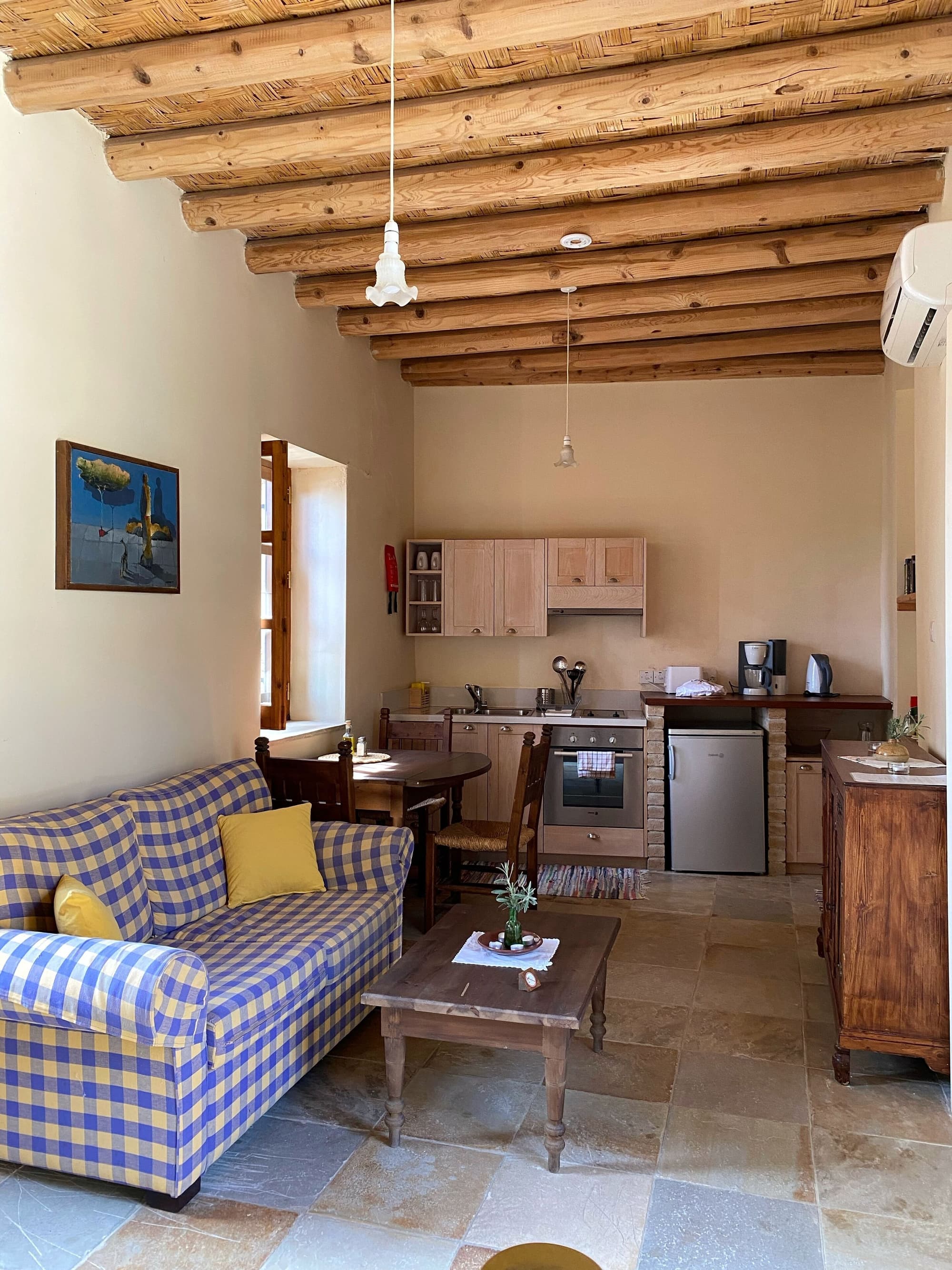Eveleos Country House