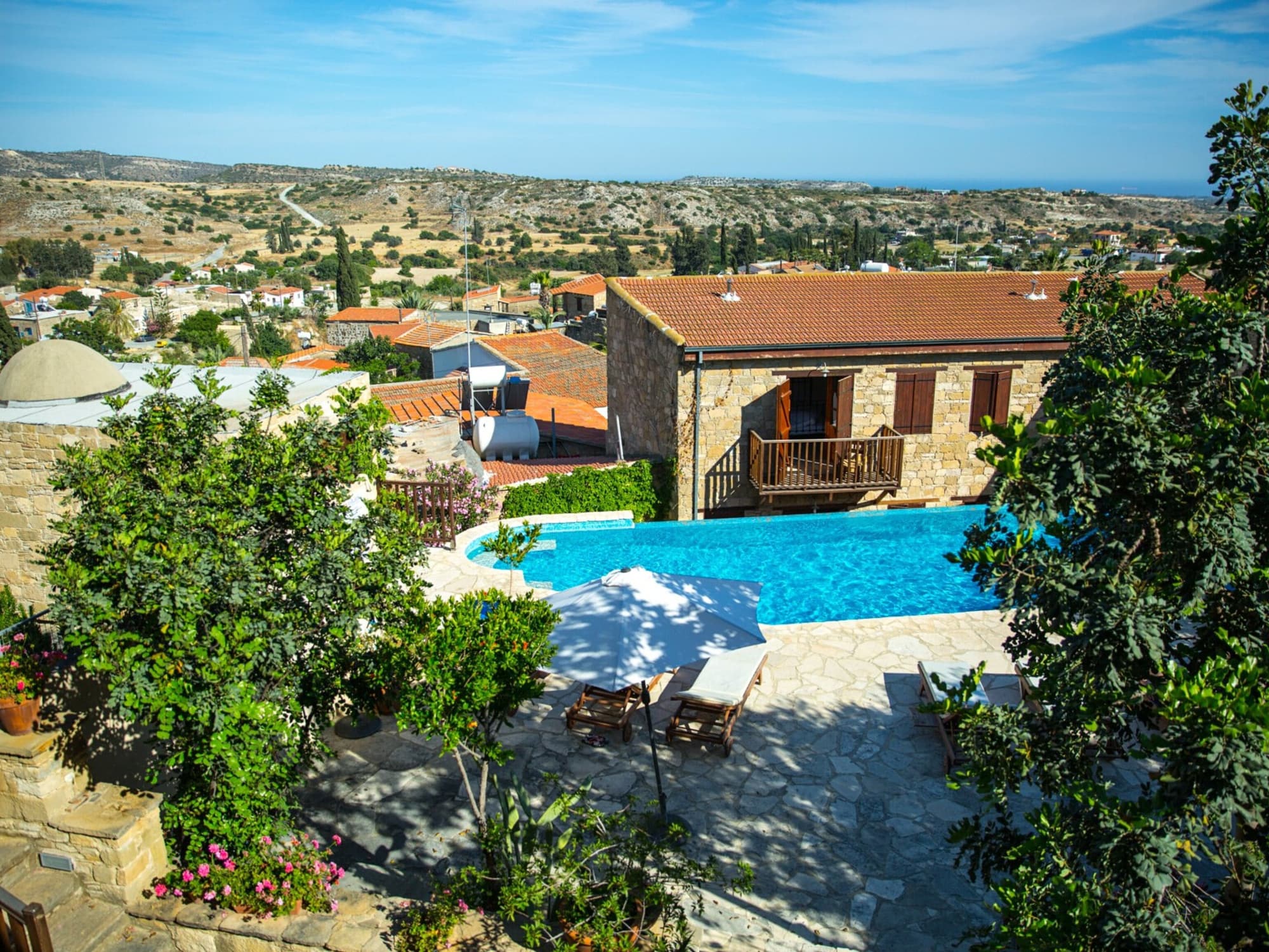 Eveleos Country House