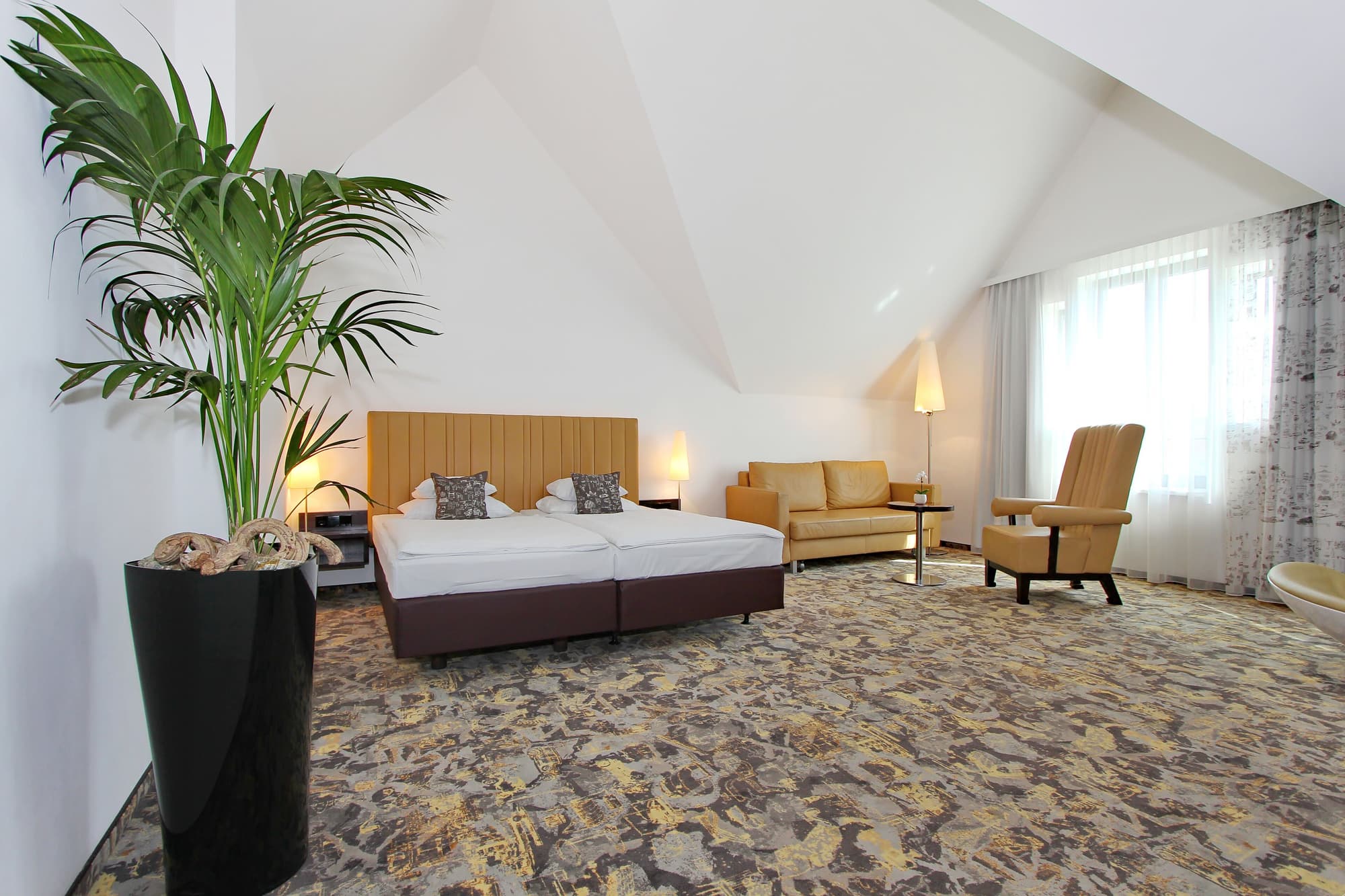 ARCOTEL Camino