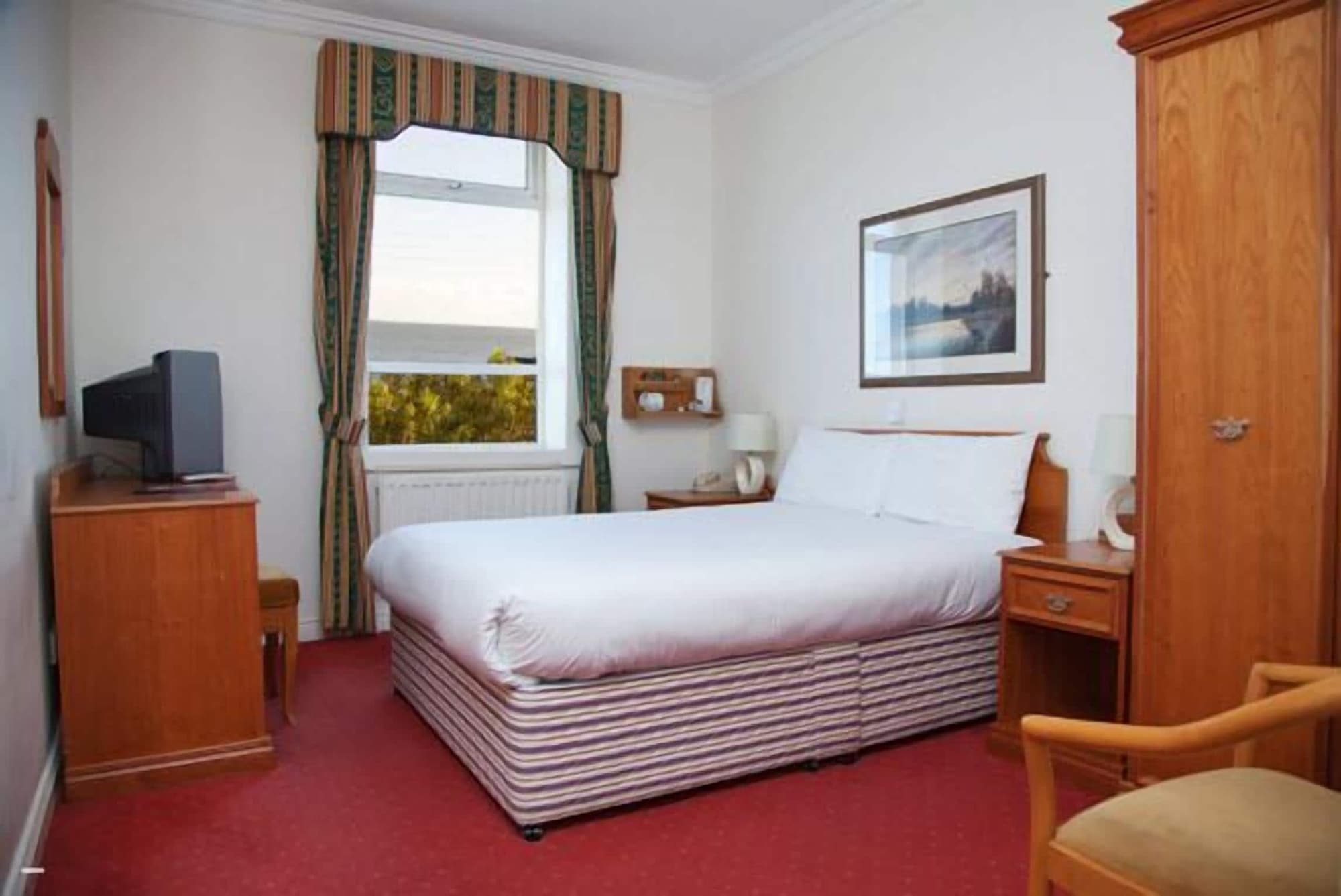 White Sands Hotel