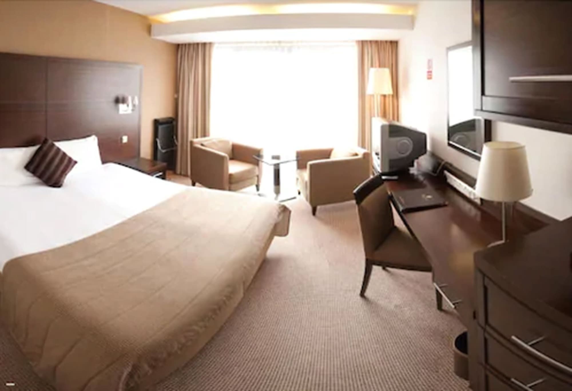 White Sands Hotel