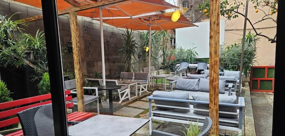 Hotel Antigone, Garden