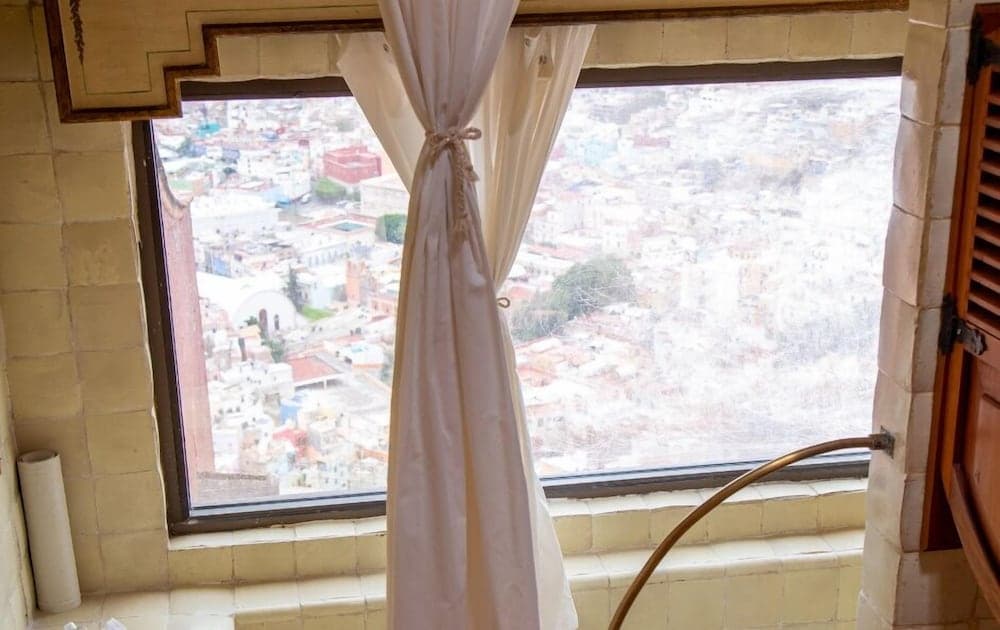 Hotel Misión Grand Casa Colorada