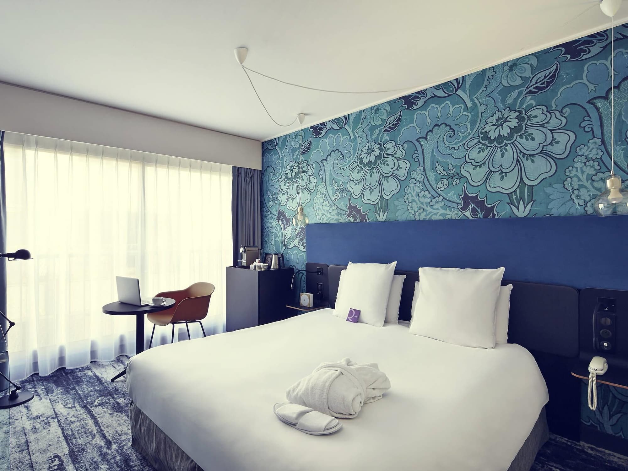 Relais de Lyon by Malone