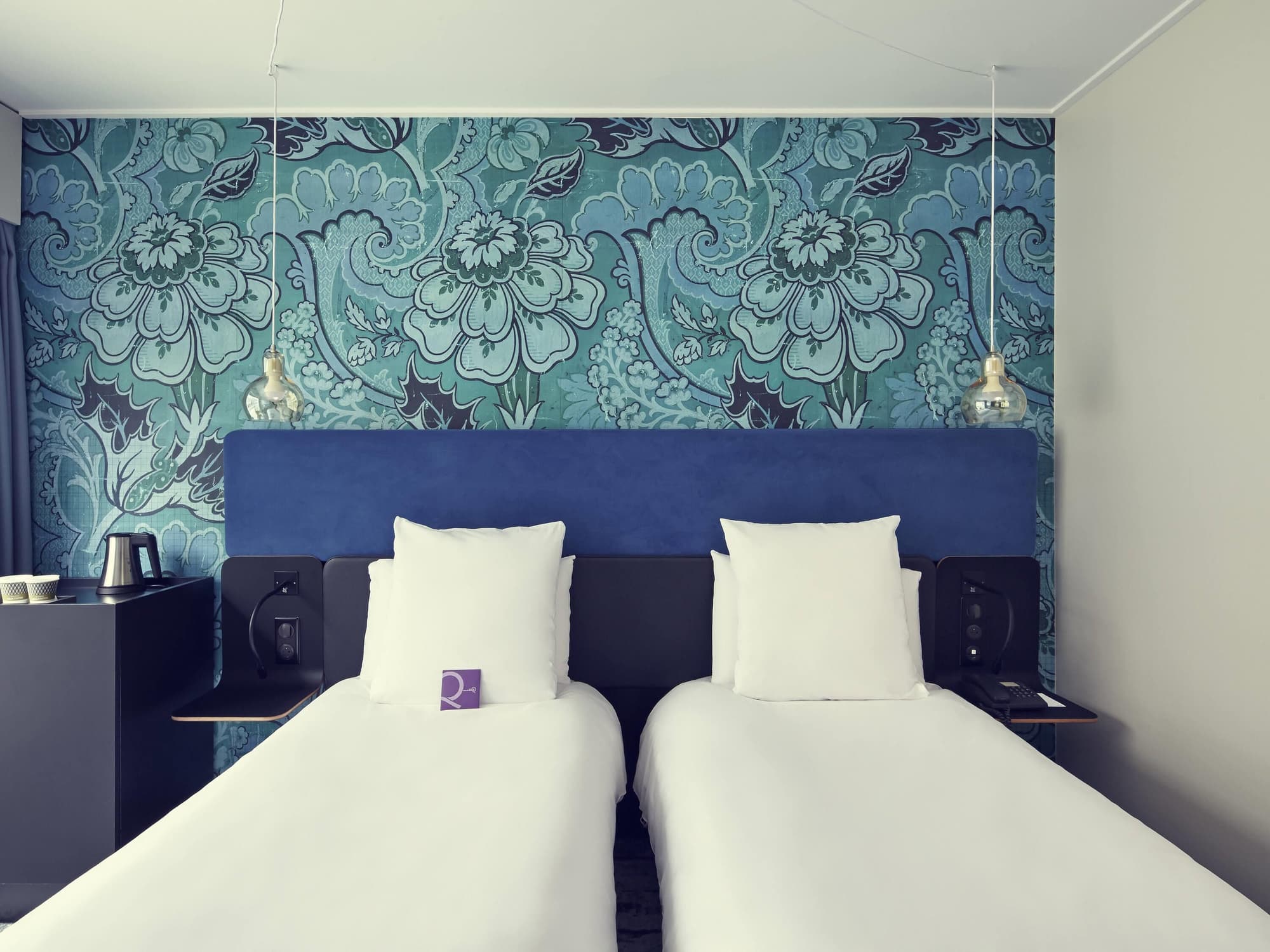 Relais de Lyon by Malone