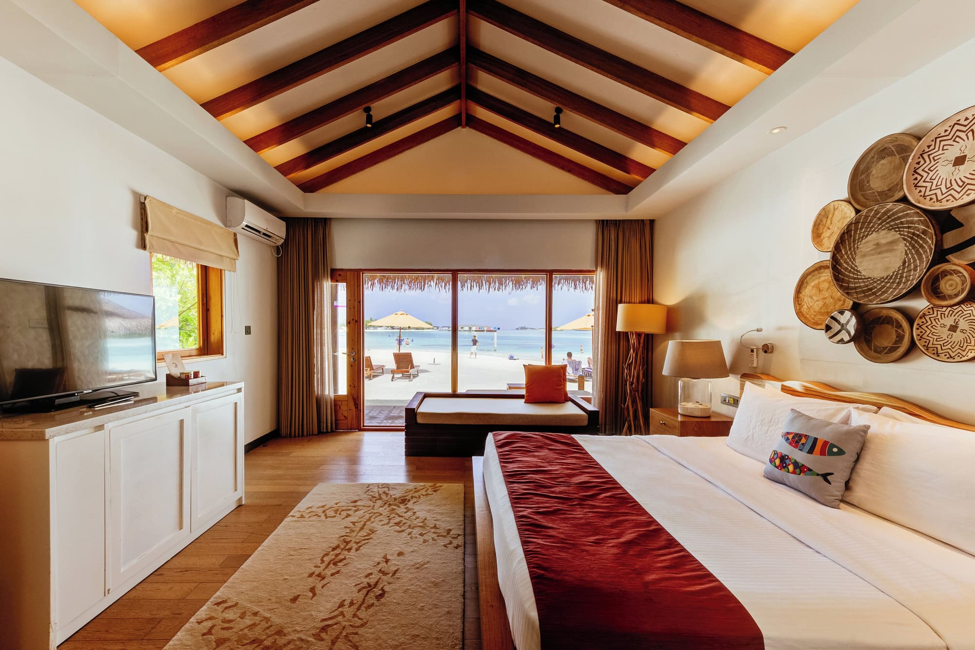 Cinnamon Dhonveli Maldives - Complimentary Speedboat Return for 2 pax on 7 nights or more stays valid to 31 Oct 2026 & up to 2 kids stay