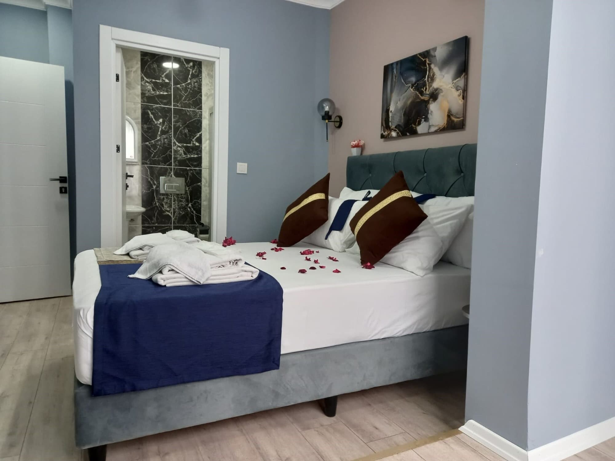 Emirhan Inn Apartment & Suites