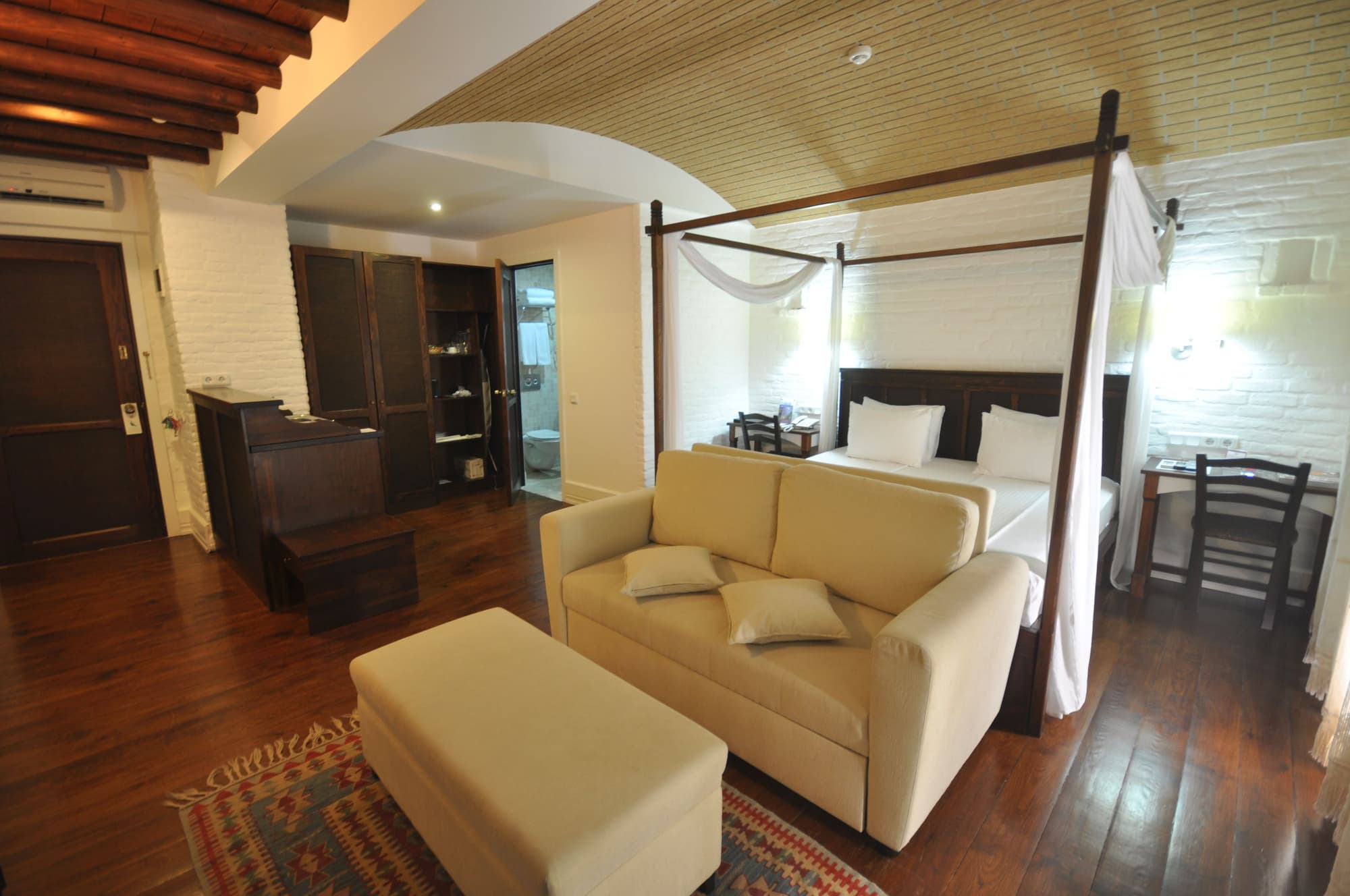 El Vino Hotel Suites - Special Class
