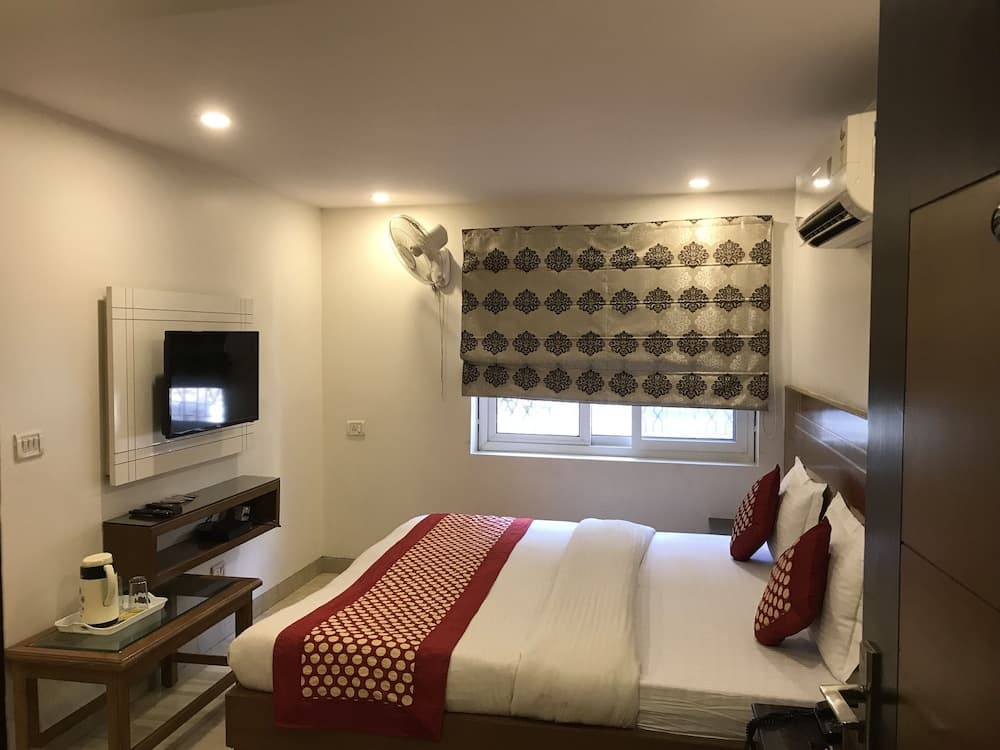 Hotel Avtar At New Delhi Railway Station