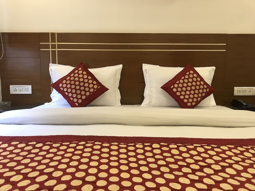Hotel Avtar At New Delhi Railway Station