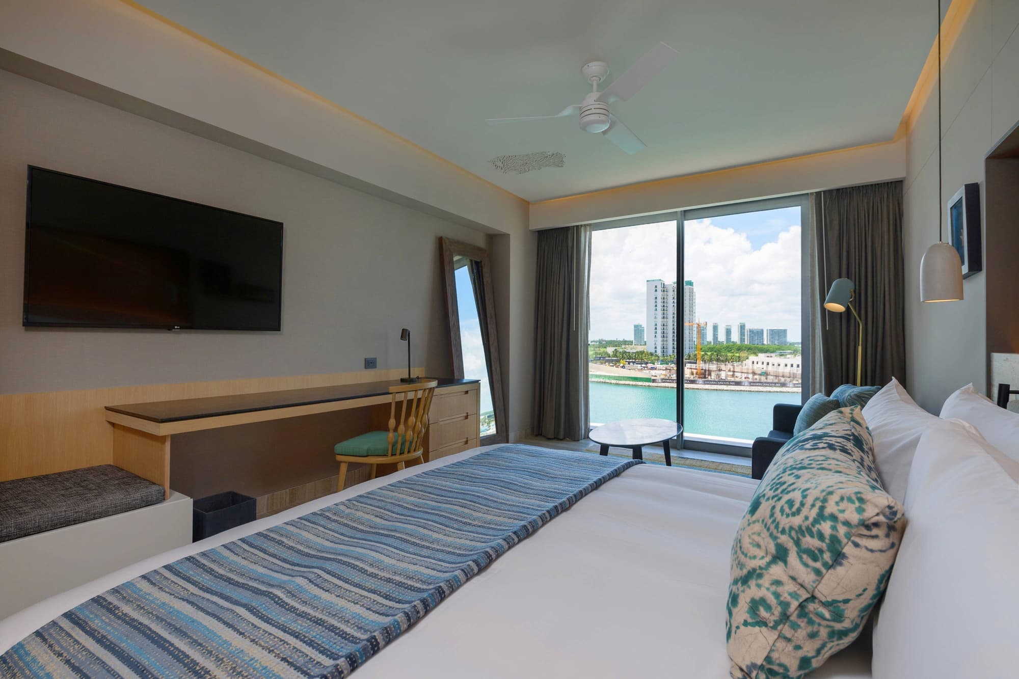 Renaissance Cancun Resort & Marina
