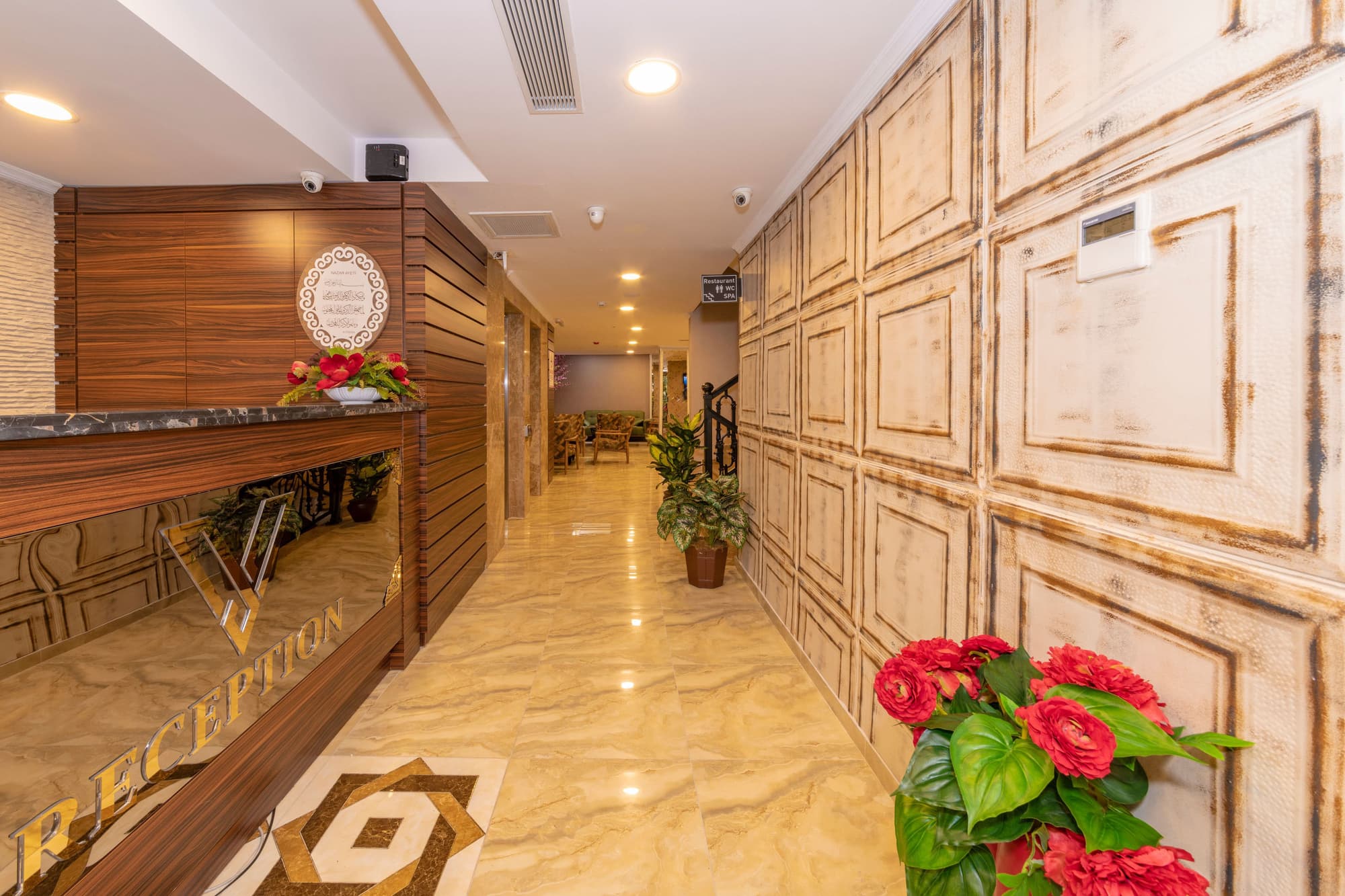 Vision Deluxe Hotel