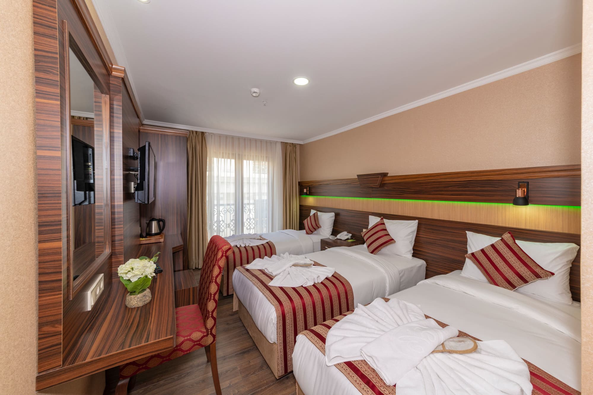 Vision Deluxe Hotel