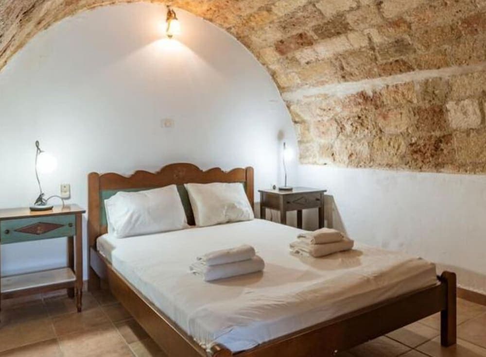 Goulas Traditional Guesthouse