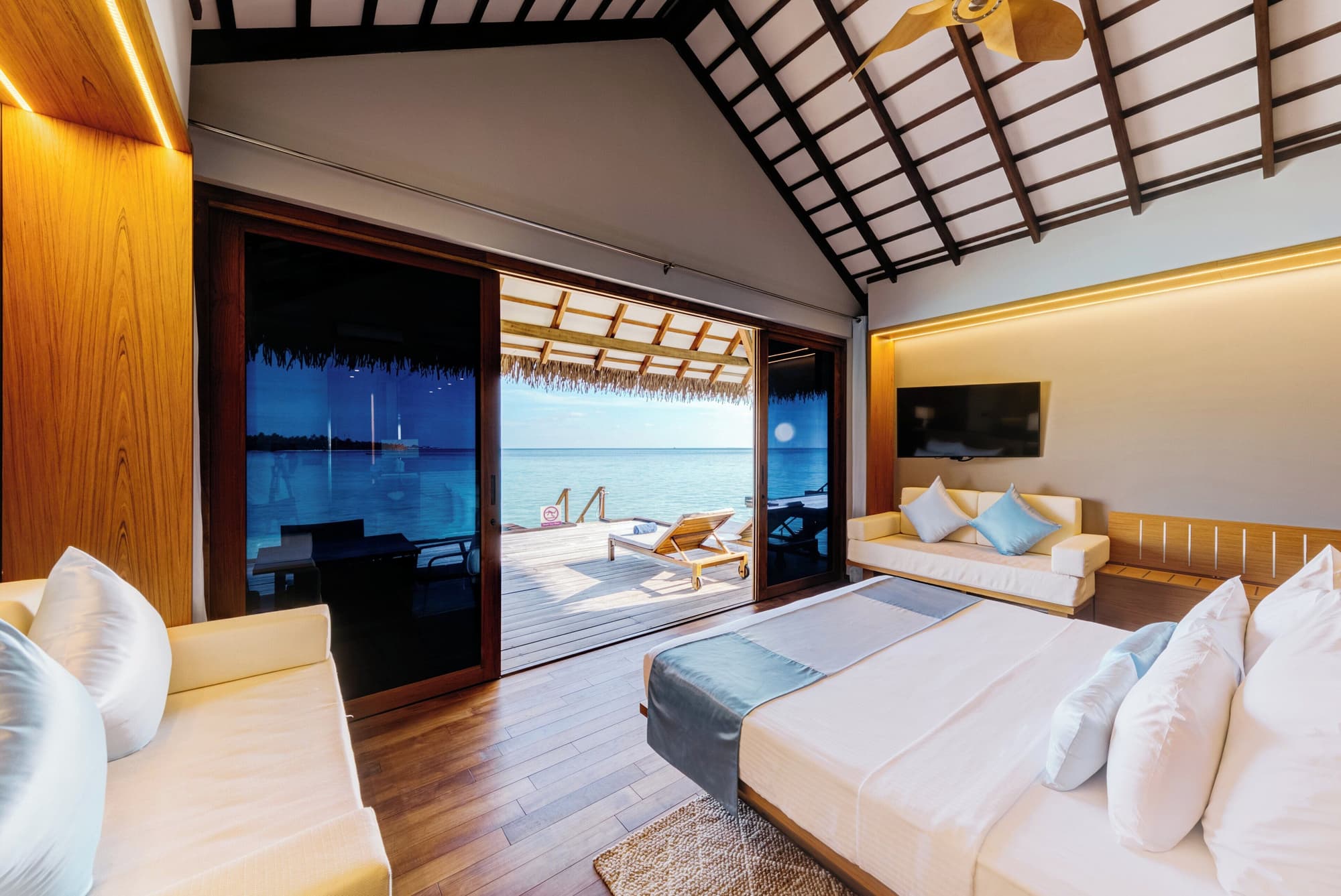Cinnamon Velifushi Maldives
