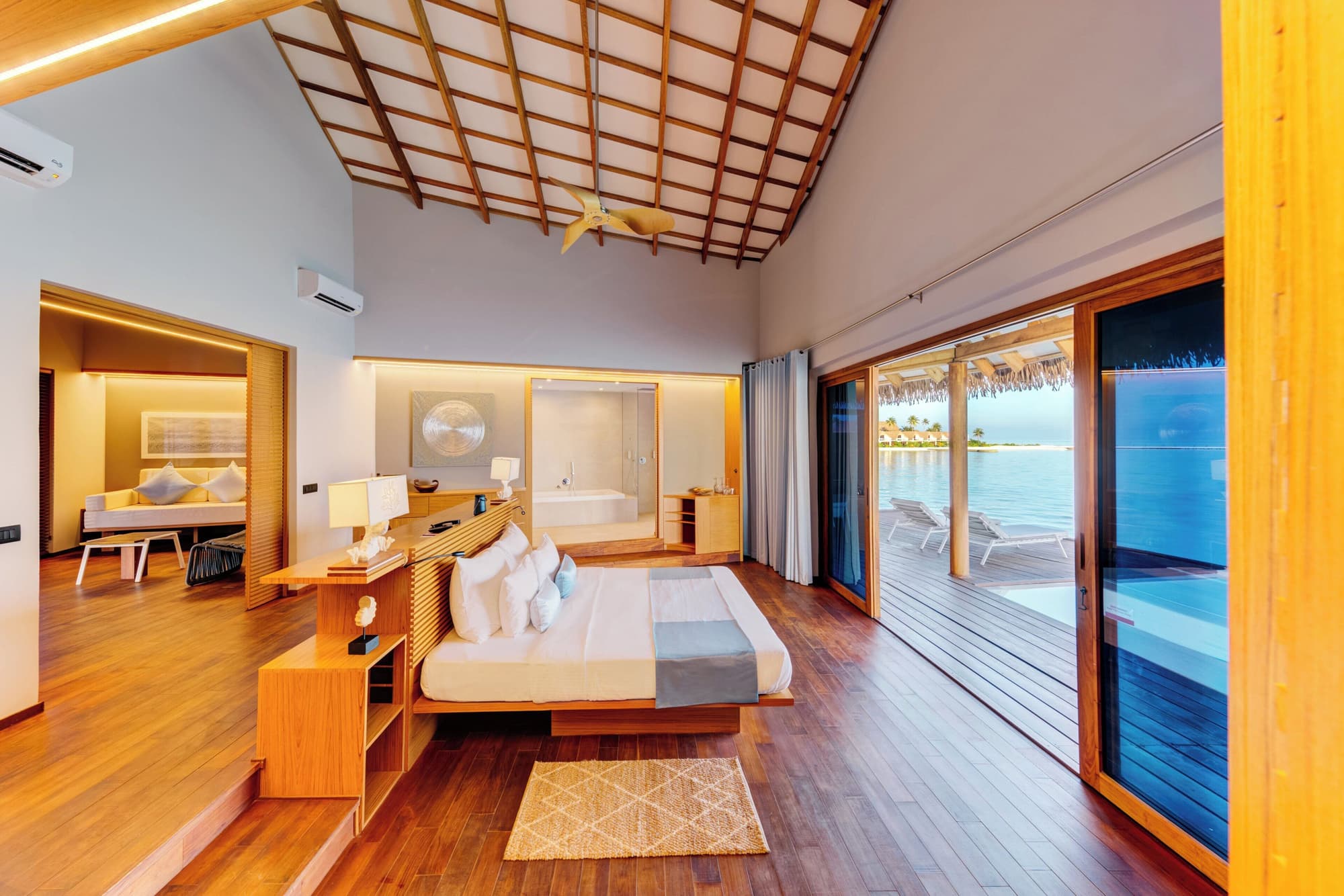 Cinnamon Velifushi Maldives