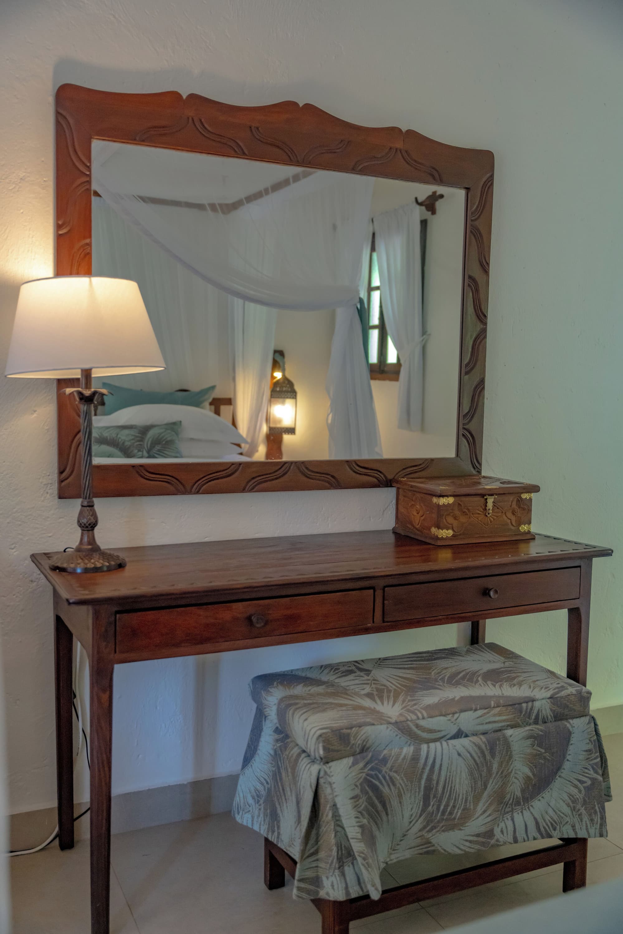 Breezes Beach Club & Spa – Half Board