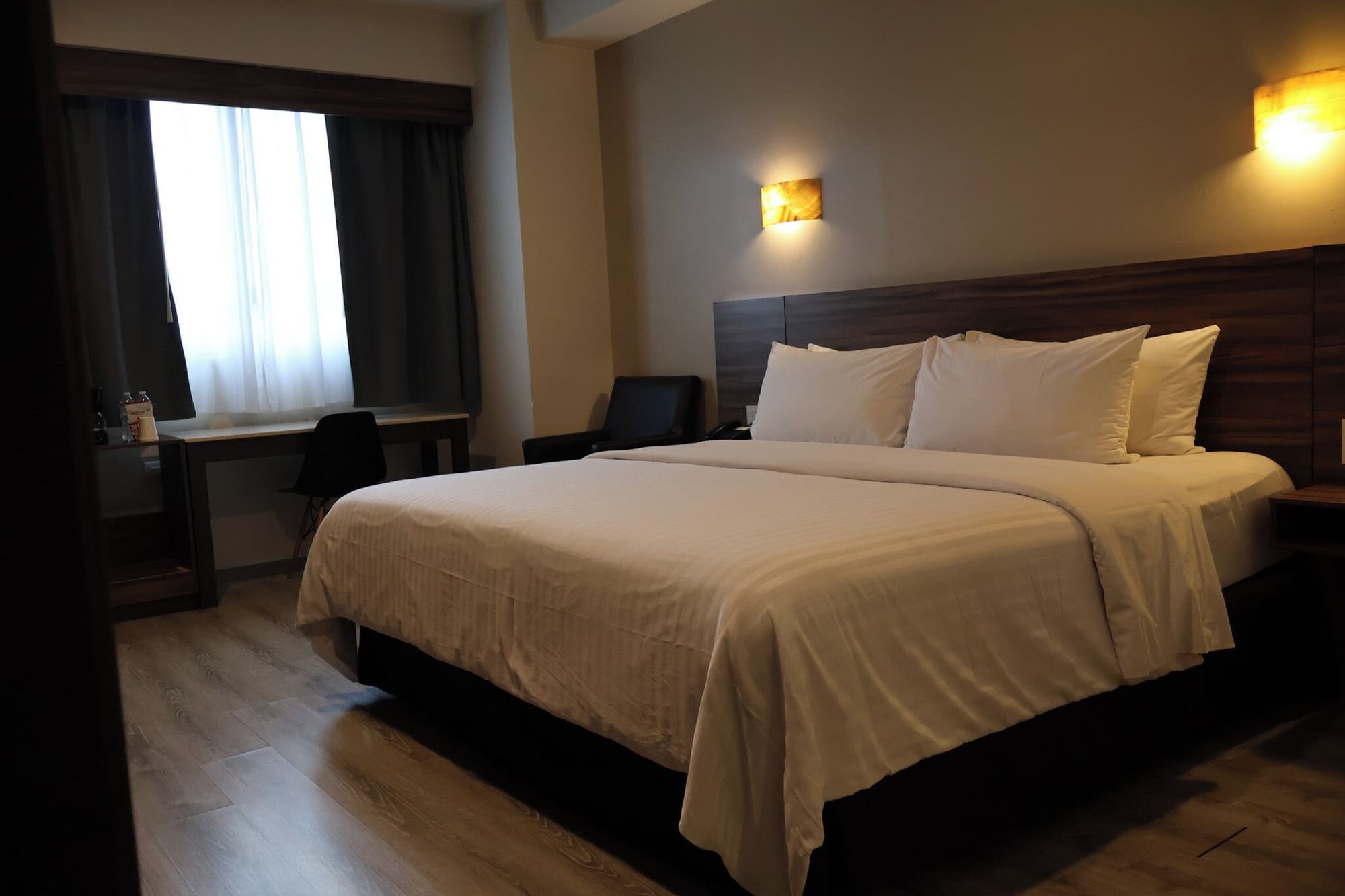 Hotel Crown Victoria