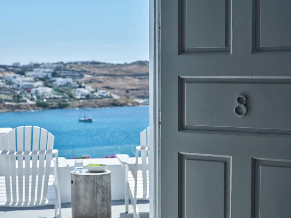 Pietra e Mare - Mykonos Moments by Mr and Mrs White