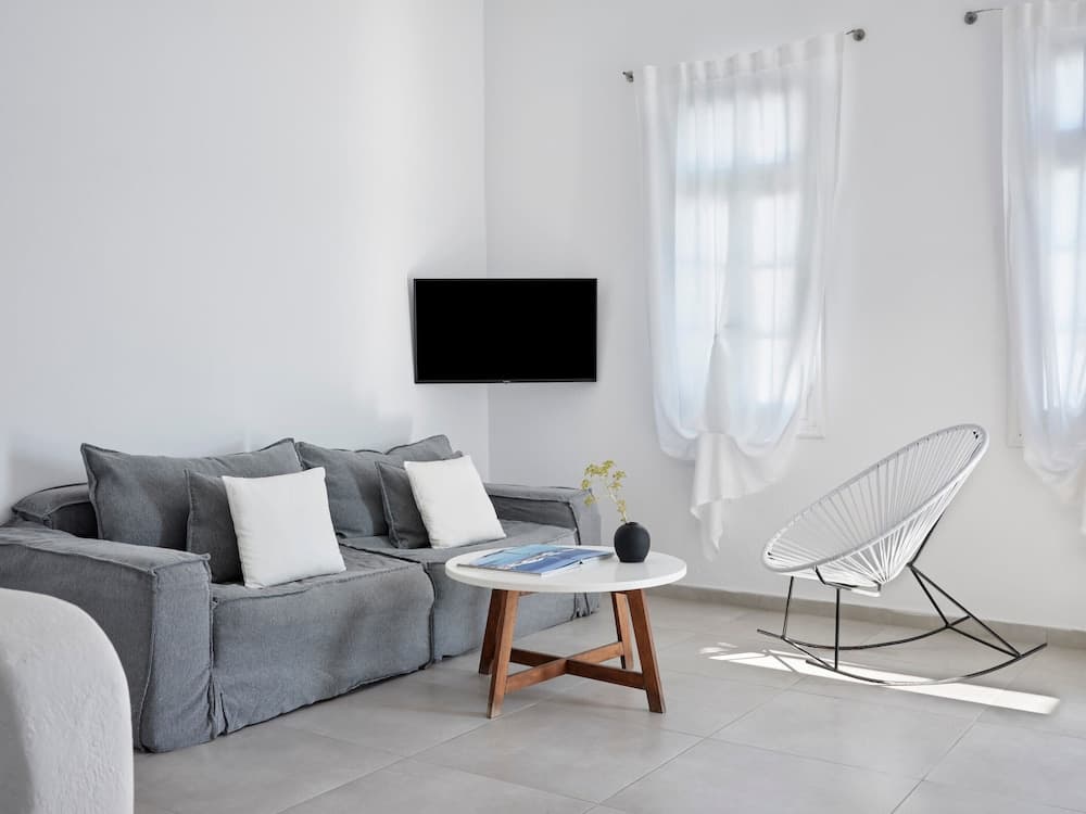 Pietra e Mare - Mykonos Moments by Mr and Mrs White