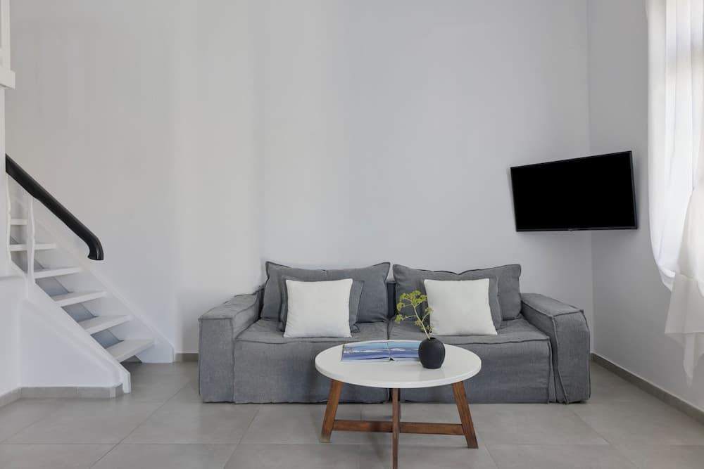 Pietra e Mare - Mykonos Moments by Mr and Mrs White