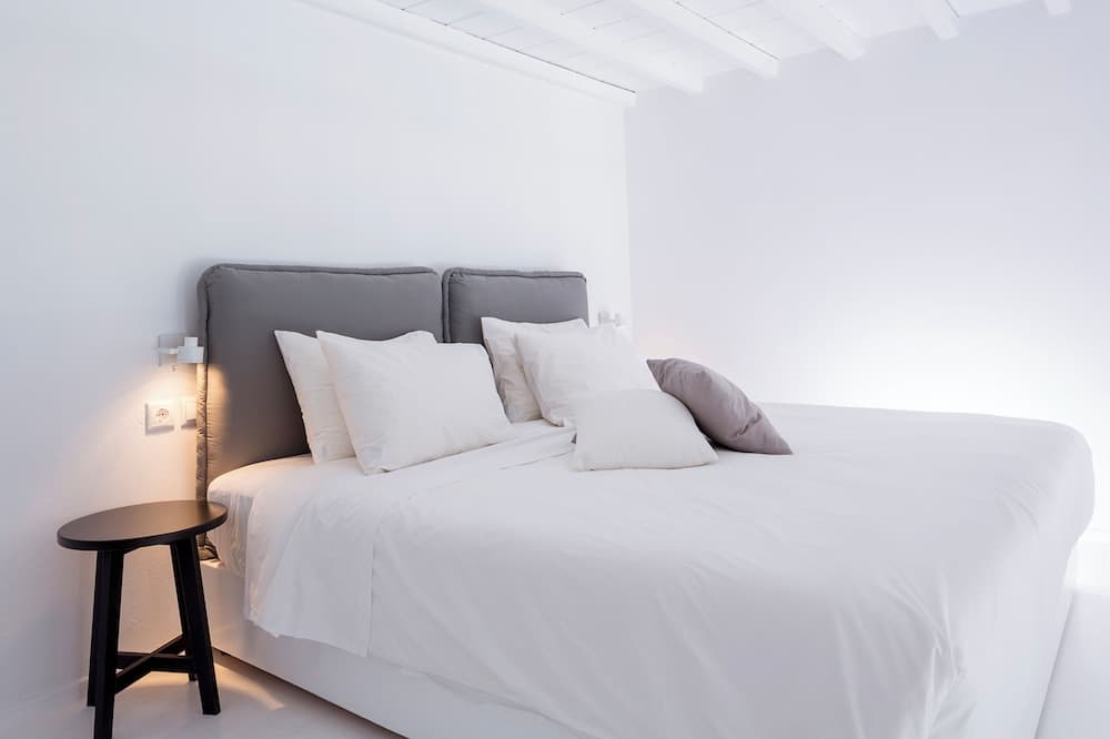 Pietra e Mare - Mykonos Moments by Mr and Mrs White