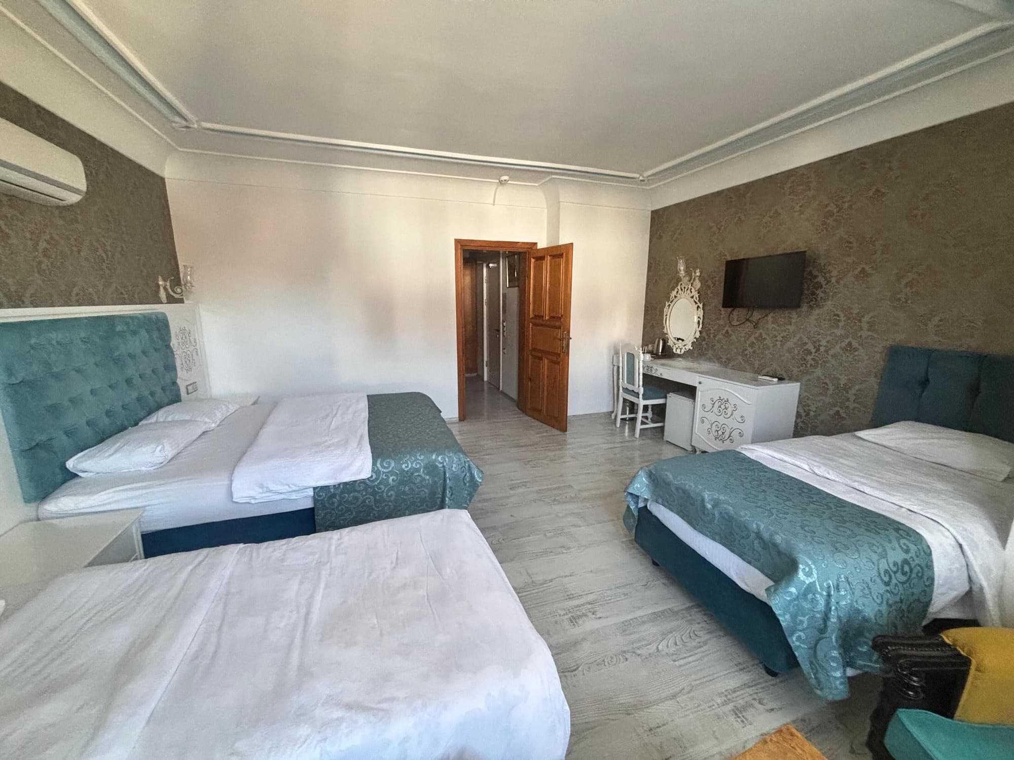 Urcu Hotel