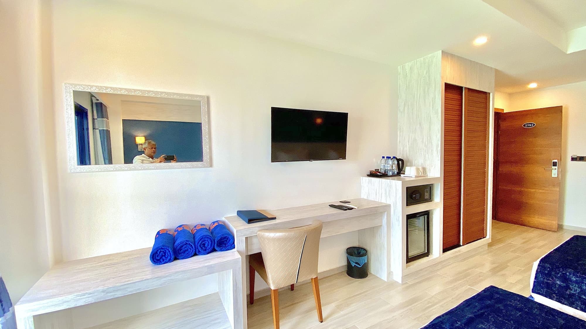 Kaani Palm Beach
