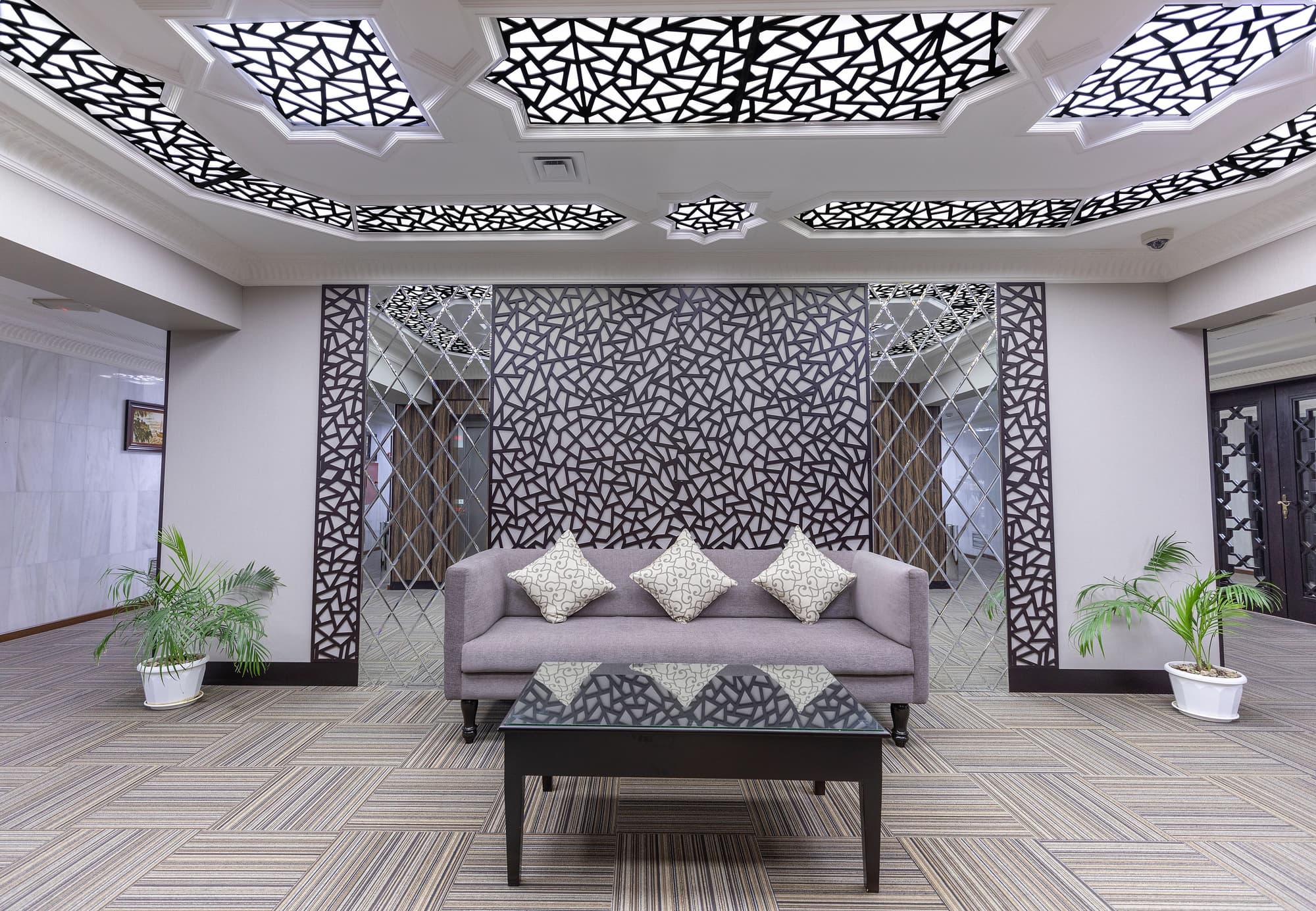 Hamdan Plaza Hotel