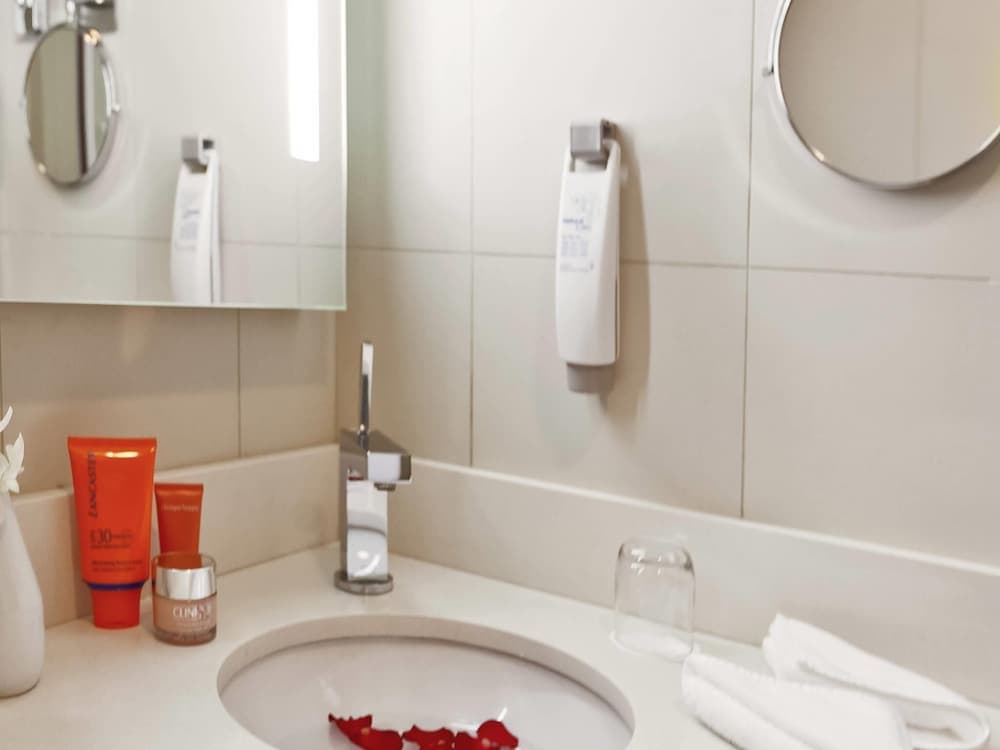 ibis Abu Dhabi Gate