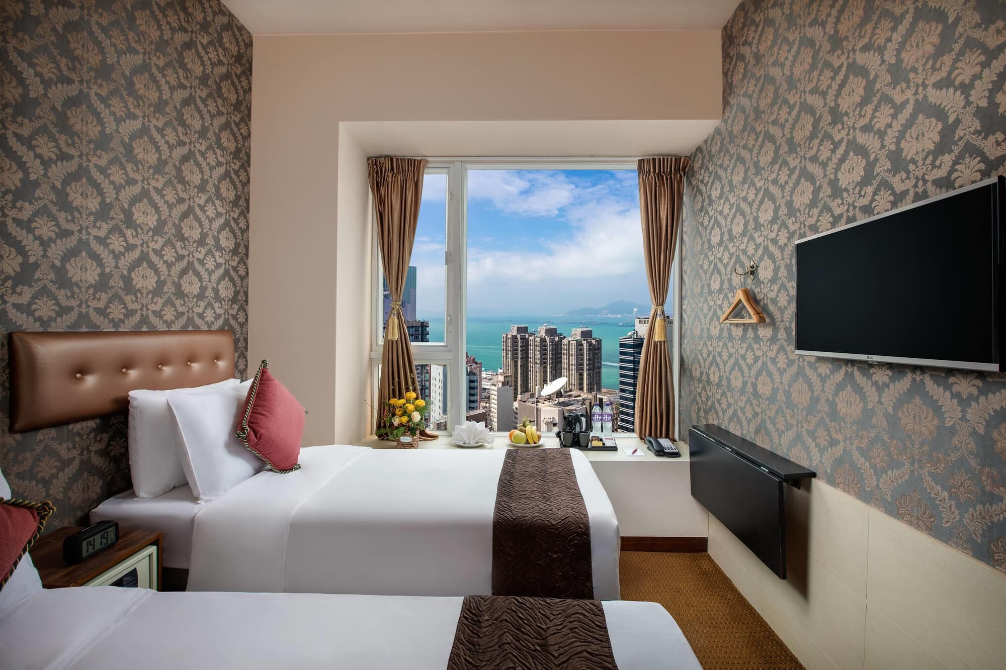Ramada Hong Kong Harbour View