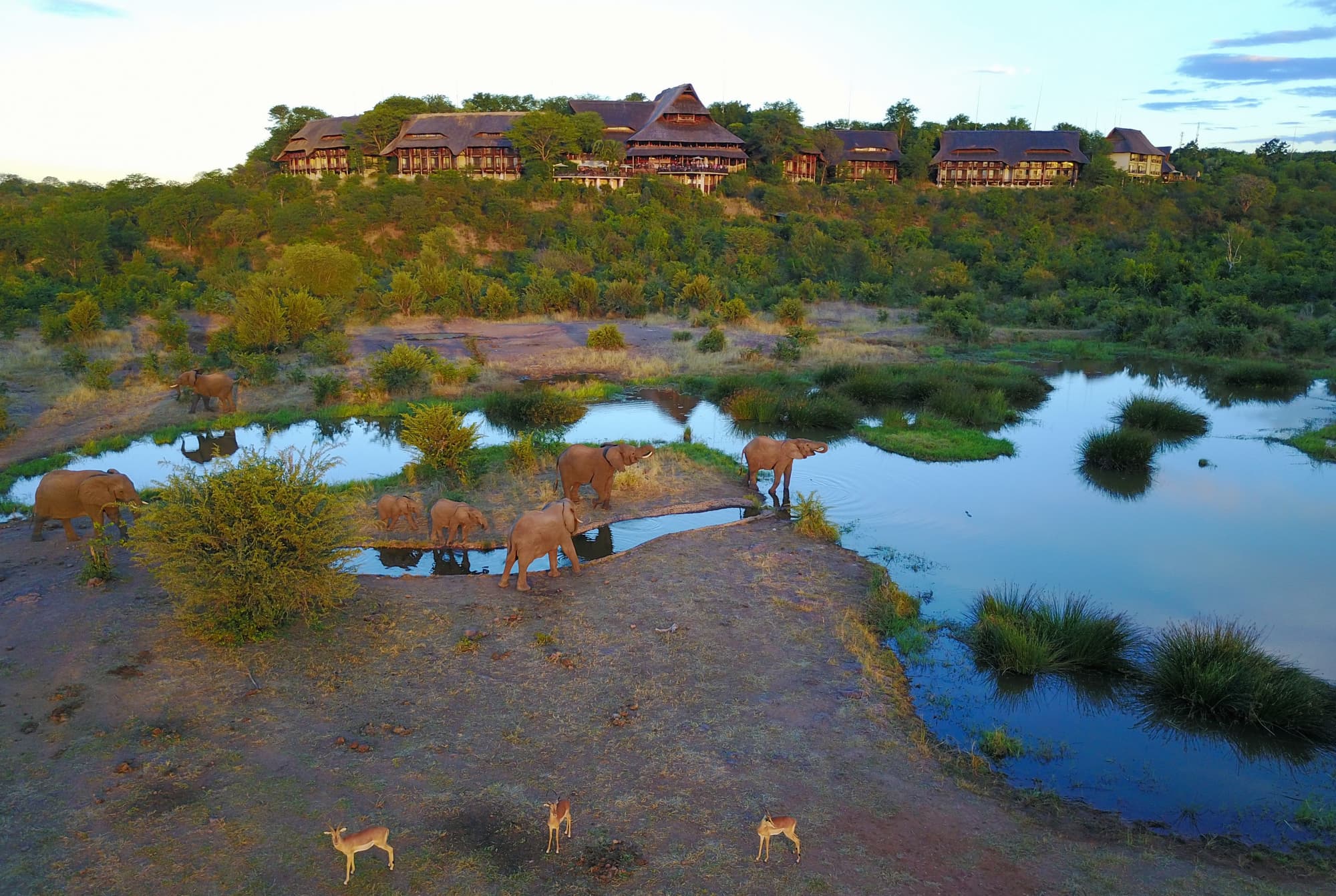 Victoria Falls Safari Lodge
